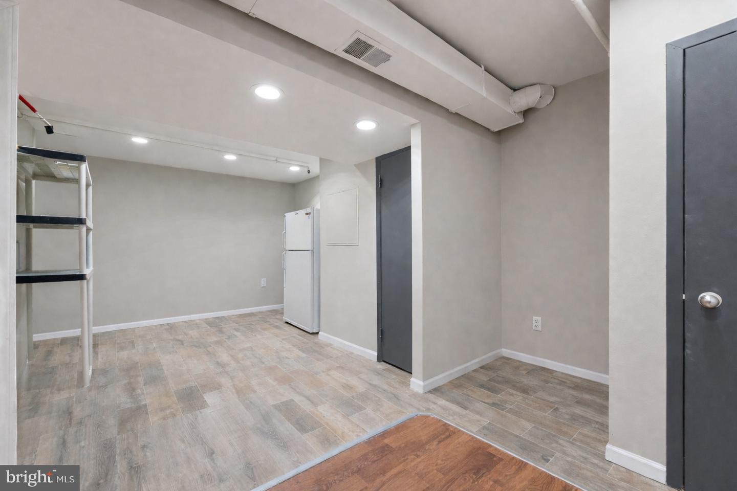 4000 WILLIAMSBURG CT, FAIRFAX, Virginia 22032, ,Land,For sale,4000 WILLIAMSBURG CT,VAFC2007826 MLS # VAFC2007826 4000 WILLIAMSBURG CT, FAIRFAX, Virginia 22032, ,Land,For sale,4000 WILLIAMSBURG CT,VAFC2007826 MLS # VAFC2007826