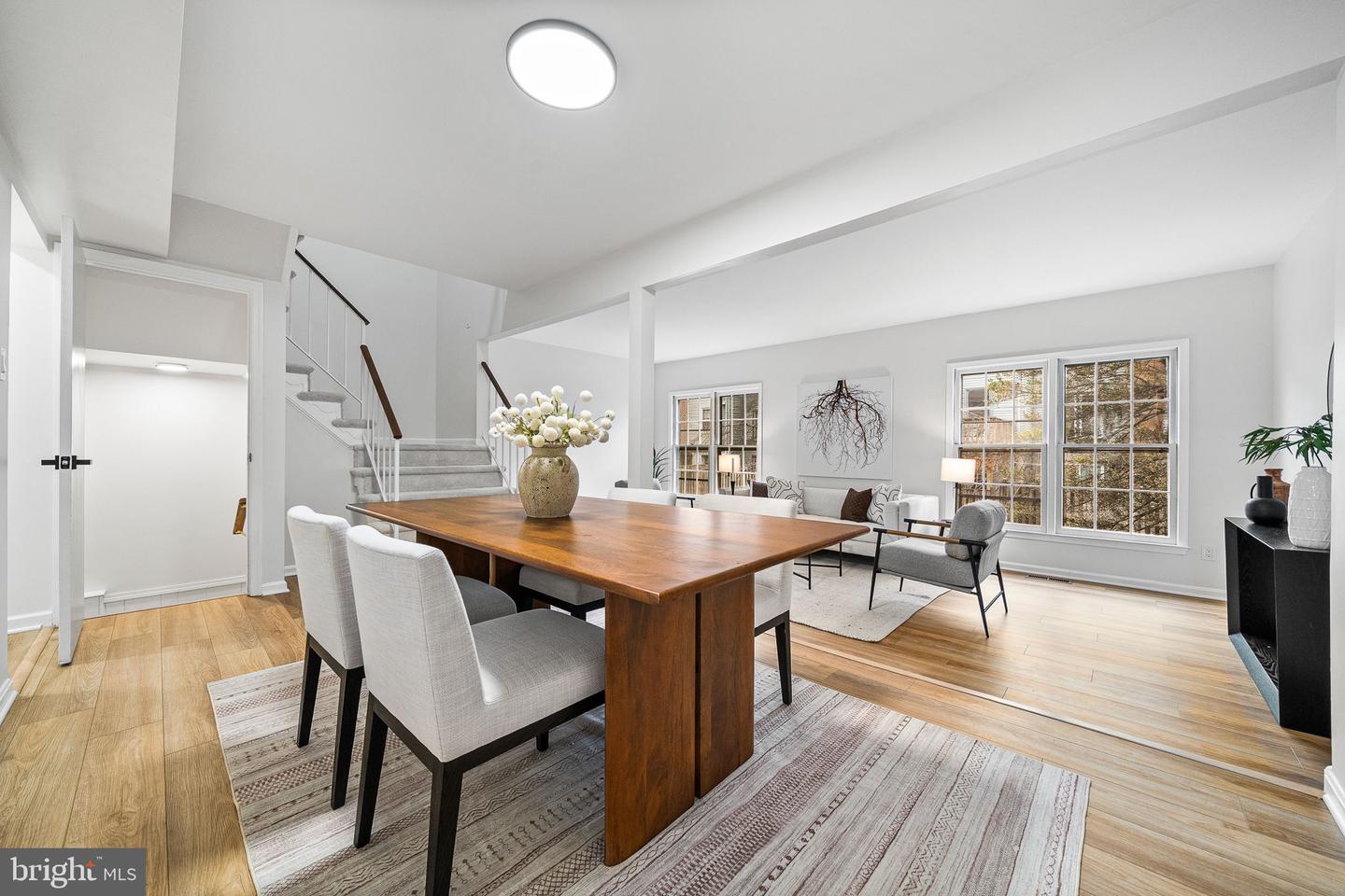 9611 SCOTCH HAVEN DR, VIENNA, Virginia 22181, 3 Bedrooms Bedrooms, ,3 BathroomsBathrooms,Residential,For sale,9611 SCOTCH HAVEN DR,VAFX2265296 MLS # VAFX2265296