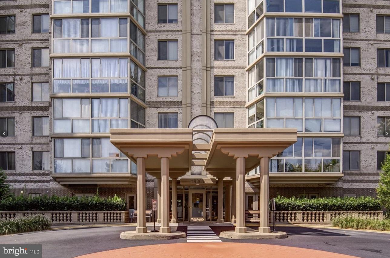 19385 CYPRESS RIDGE TER #920, LEESBURG, Virginia 20176, 3 Bedrooms Bedrooms, 9 Rooms Rooms,2 BathroomsBathrooms,Residential,For sale,19385 CYPRESS RIDGE TER #920,VALO2107774 MLS # VALO2107774