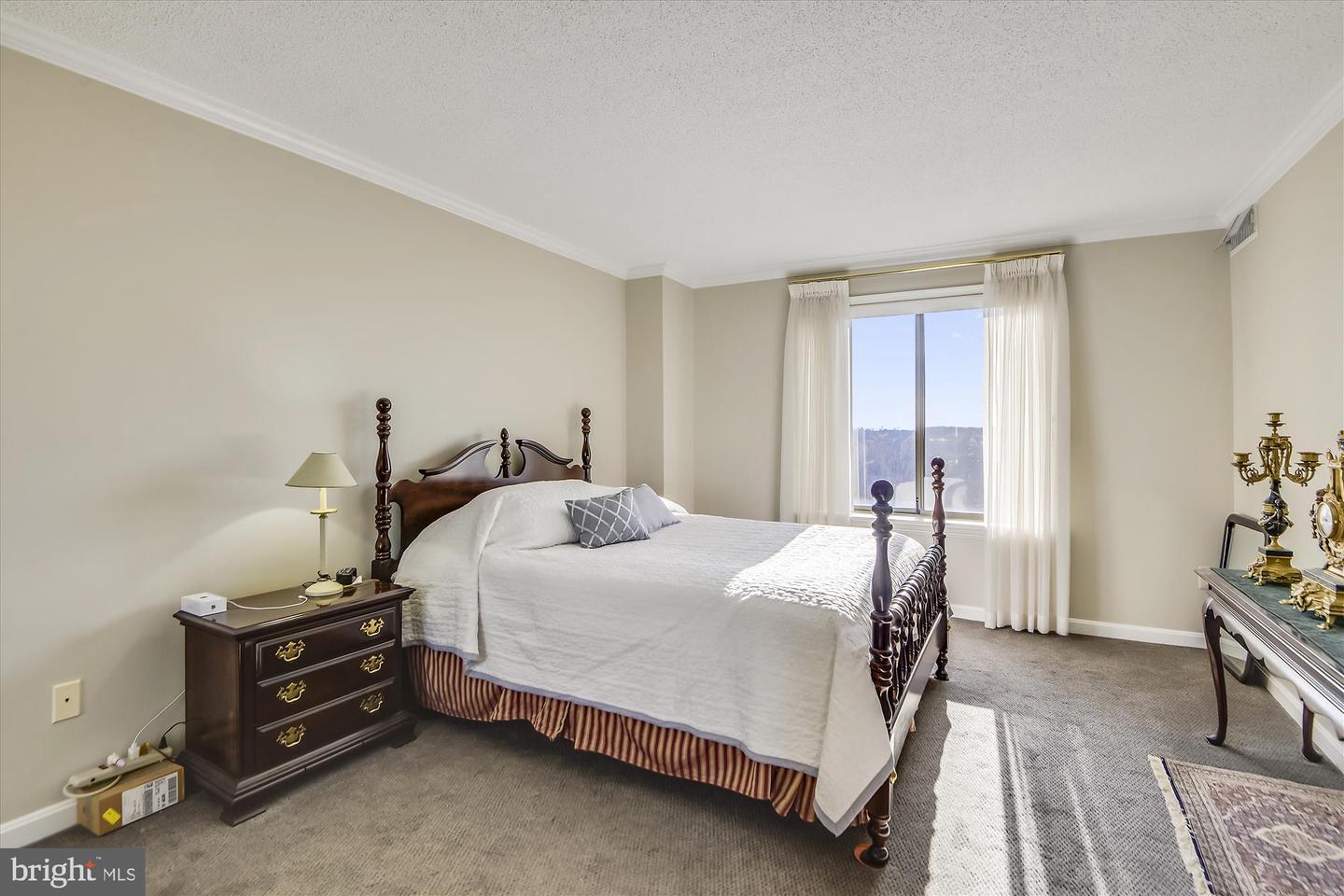 19385 CYPRESS RIDGE TER #920, LEESBURG, Virginia 20176, 3 Bedrooms Bedrooms, 9 Rooms Rooms,2 BathroomsBathrooms,Residential,For sale,19385 CYPRESS RIDGE TER #920,VALO2107774 MLS # VALO2107774