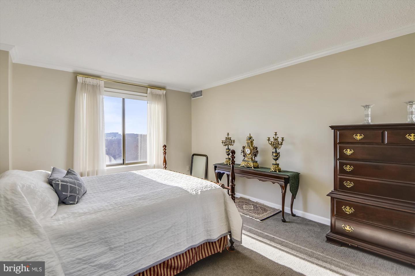 19385 CYPRESS RIDGE TER #920, LEESBURG, Virginia 20176, 3 Bedrooms Bedrooms, 9 Rooms Rooms,2 BathroomsBathrooms,Residential,For sale,19385 CYPRESS RIDGE TER #920,VALO2107774 MLS # VALO2107774