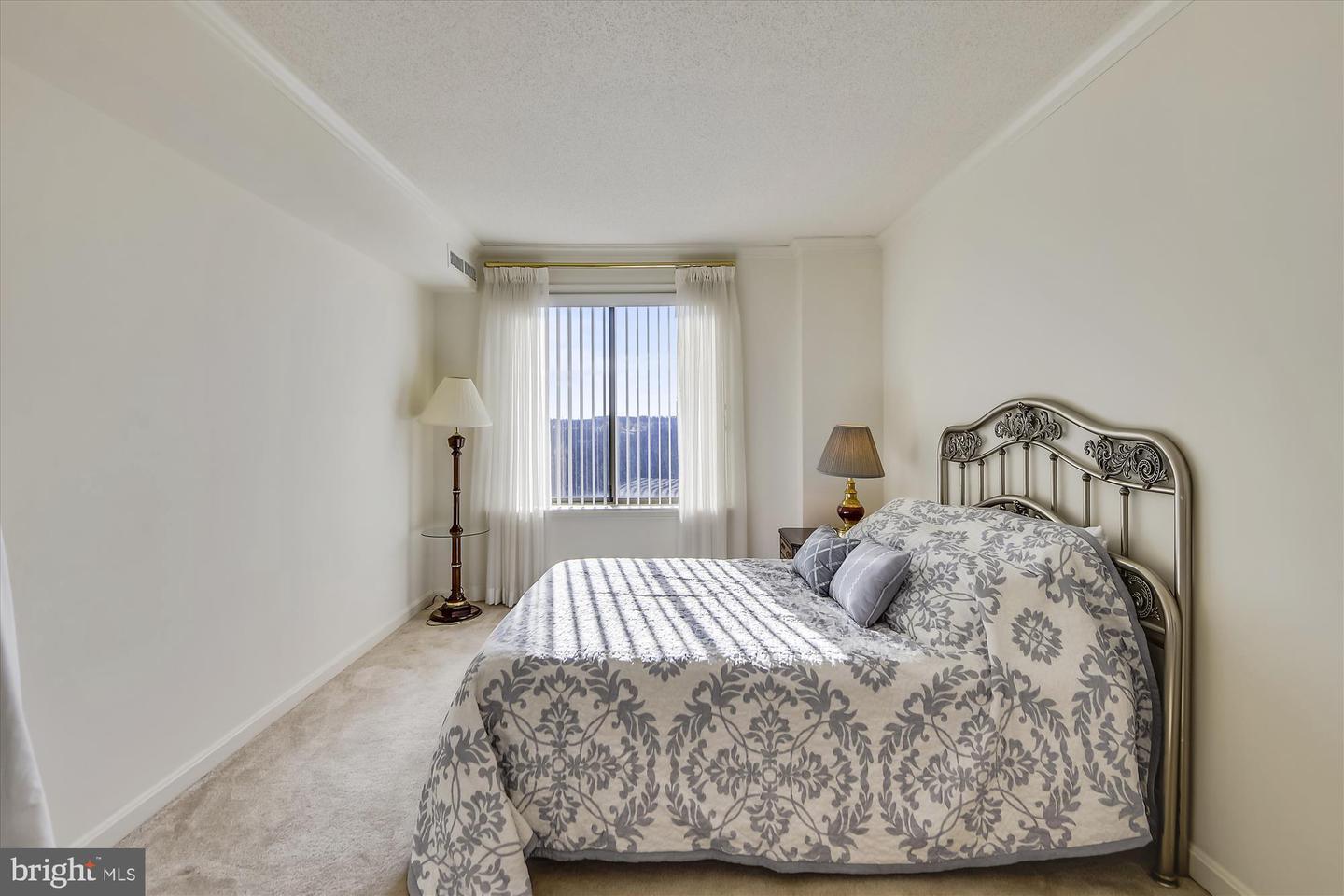 19385 CYPRESS RIDGE TER #920, LEESBURG, Virginia 20176, 3 Bedrooms Bedrooms, 9 Rooms Rooms,2 BathroomsBathrooms,Residential,For sale,19385 CYPRESS RIDGE TER #920,VALO2107774 MLS # VALO2107774