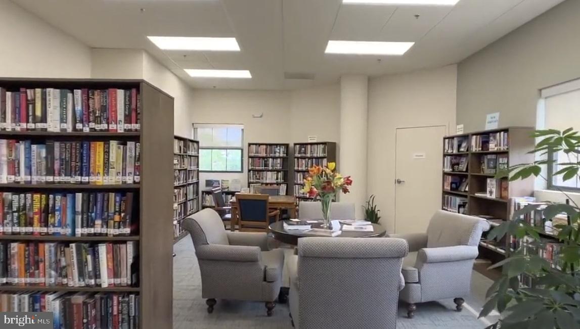 19385 CYPRESS RIDGE TER #920, LEESBURG, Virginia 20176, 3 Bedrooms Bedrooms, 9 Rooms Rooms,2 BathroomsBathrooms,Residential,For sale,19385 CYPRESS RIDGE TER #920,VALO2107774 MLS # VALO2107774