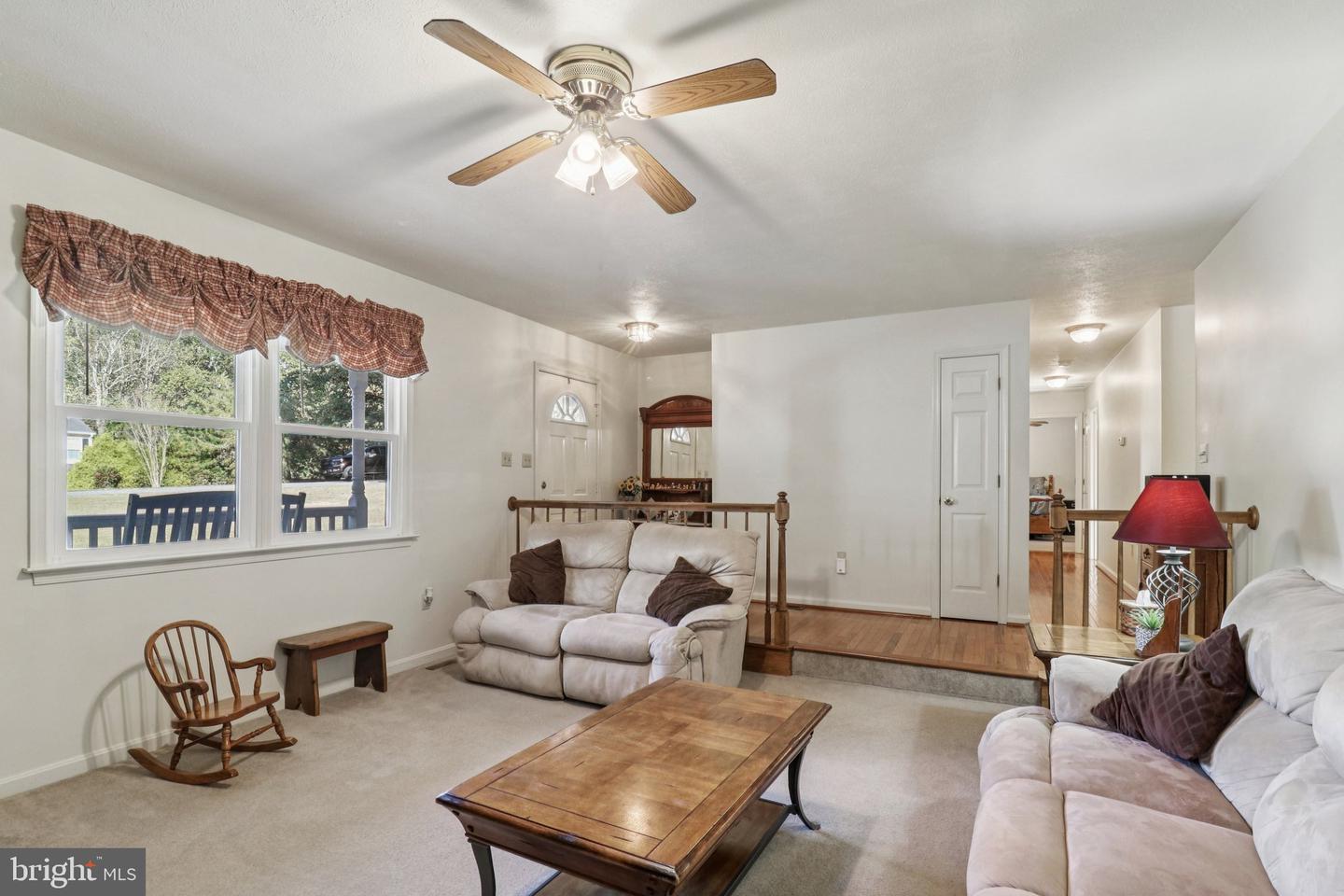 1 MUSTANG CT, SPOTSYLVANIA, Virginia 22551, 3 Bedrooms Bedrooms, ,2 BathroomsBathrooms,Residential,For sale,1 MUSTANG CT,VASP2037024 MLS # VASP2037024