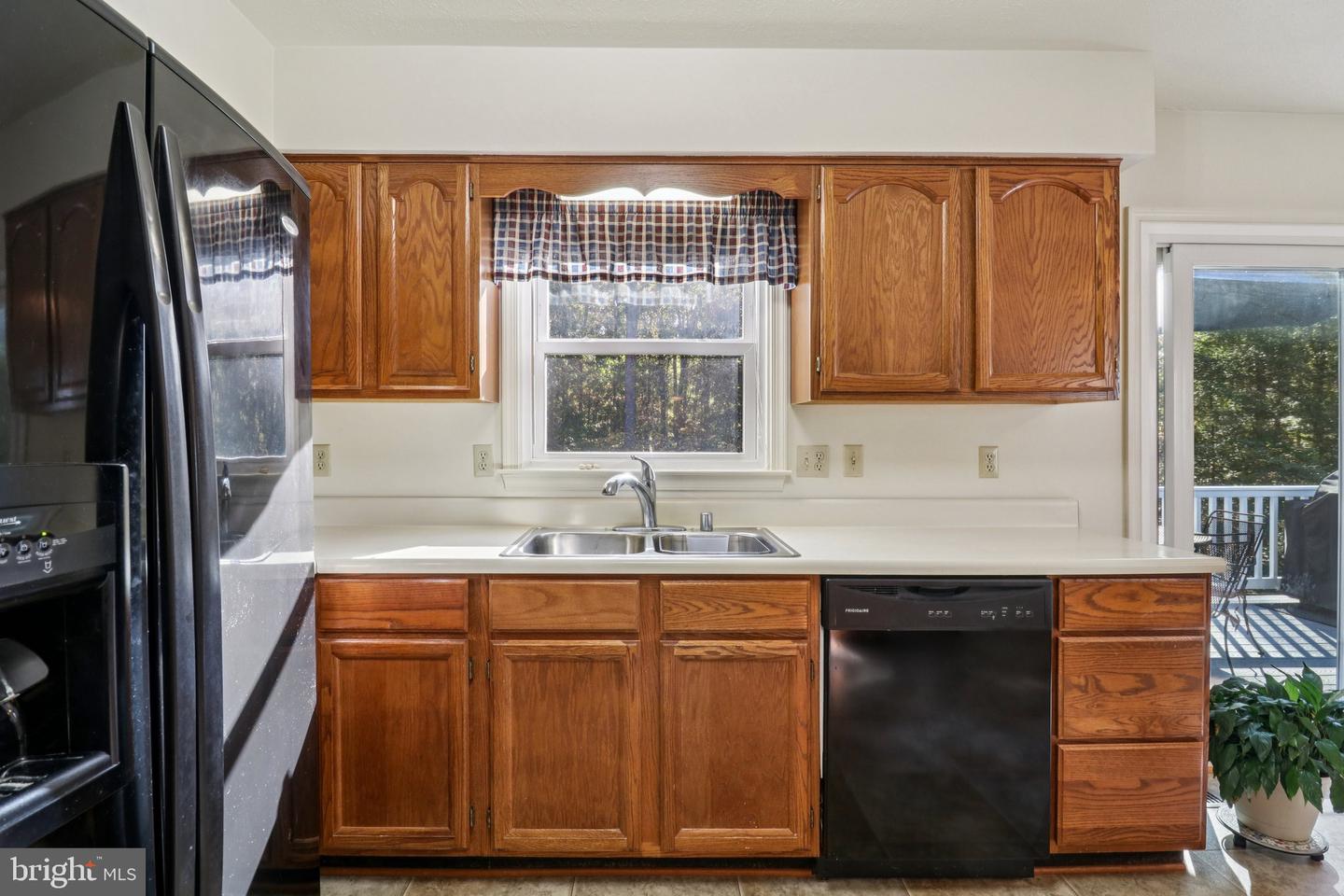 1 MUSTANG CT, SPOTSYLVANIA, Virginia 22551, 3 Bedrooms Bedrooms, ,2 BathroomsBathrooms,Residential,For sale,1 MUSTANG CT,VASP2037024 MLS # VASP2037024