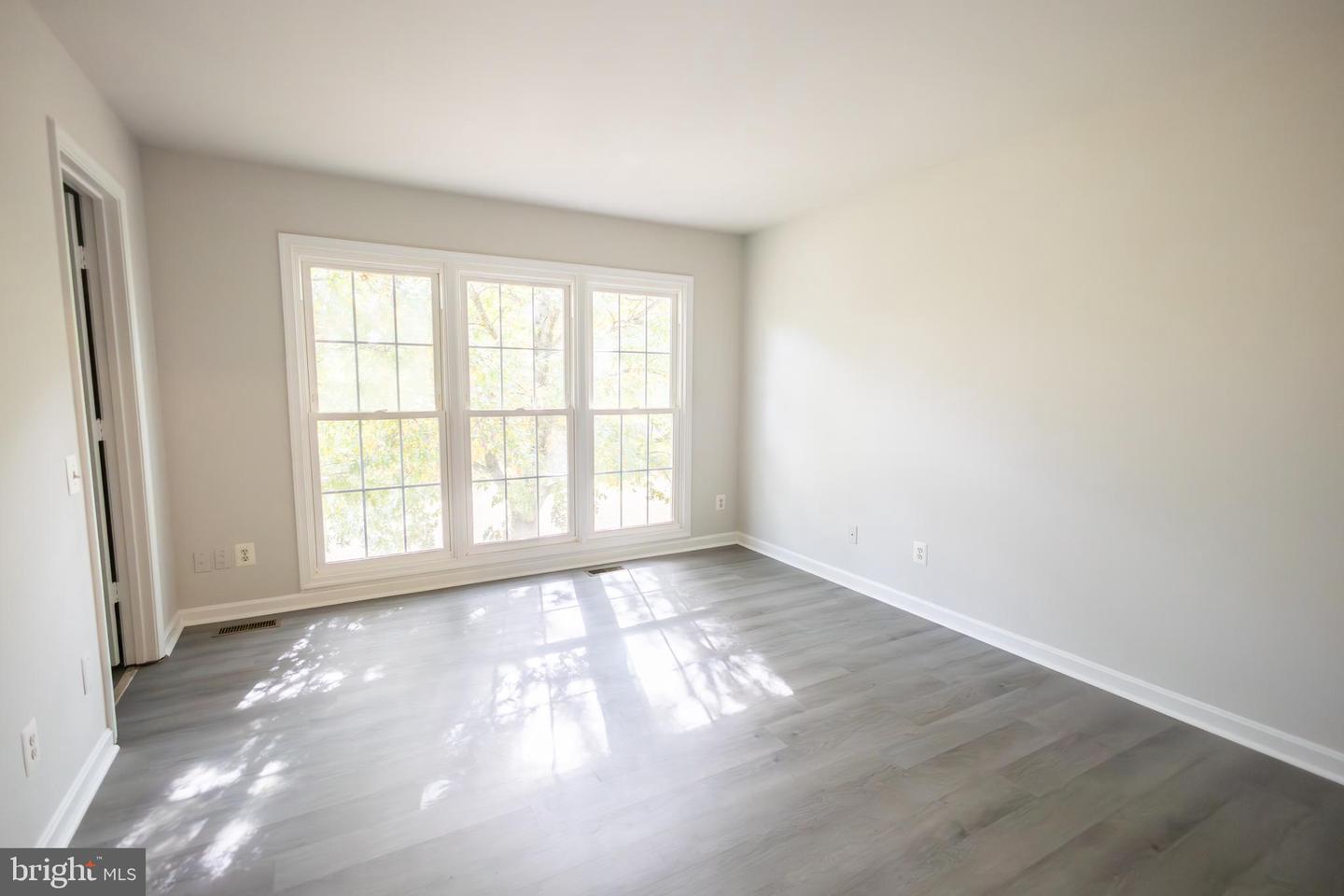 5810 CASCADE DR, FREDERICKSBURG, Virginia 22407, 4 Bedrooms Bedrooms, ,3 BathroomsBathrooms,Residential,For sale,5810 CASCADE DR,VASP2037216 MLS # VASP2037216