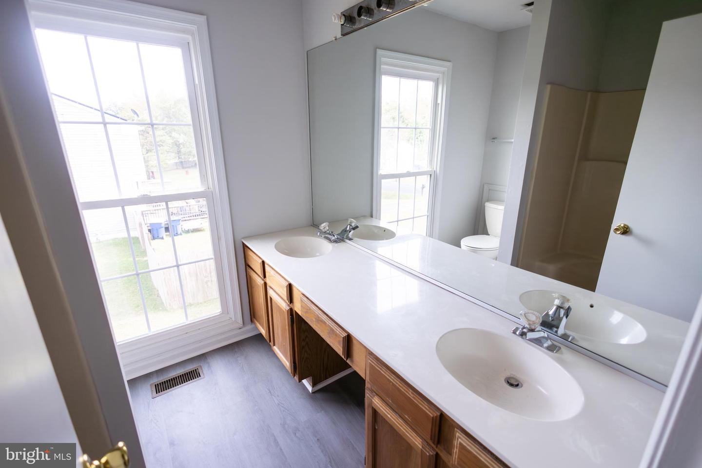 5810 CASCADE DR, FREDERICKSBURG, Virginia 22407, 4 Bedrooms Bedrooms, ,3 BathroomsBathrooms,Residential,For sale,5810 CASCADE DR,VASP2037216 MLS # VASP2037216