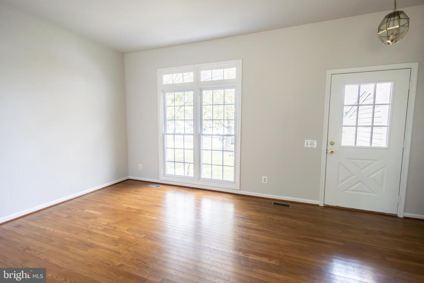 5810 CASCADE DR, FREDERICKSBURG, Virginia 22407, 4 Bedrooms Bedrooms, ,3 BathroomsBathrooms,Residential,For sale,5810 CASCADE DR,VASP2037216 MLS # VASP2037216