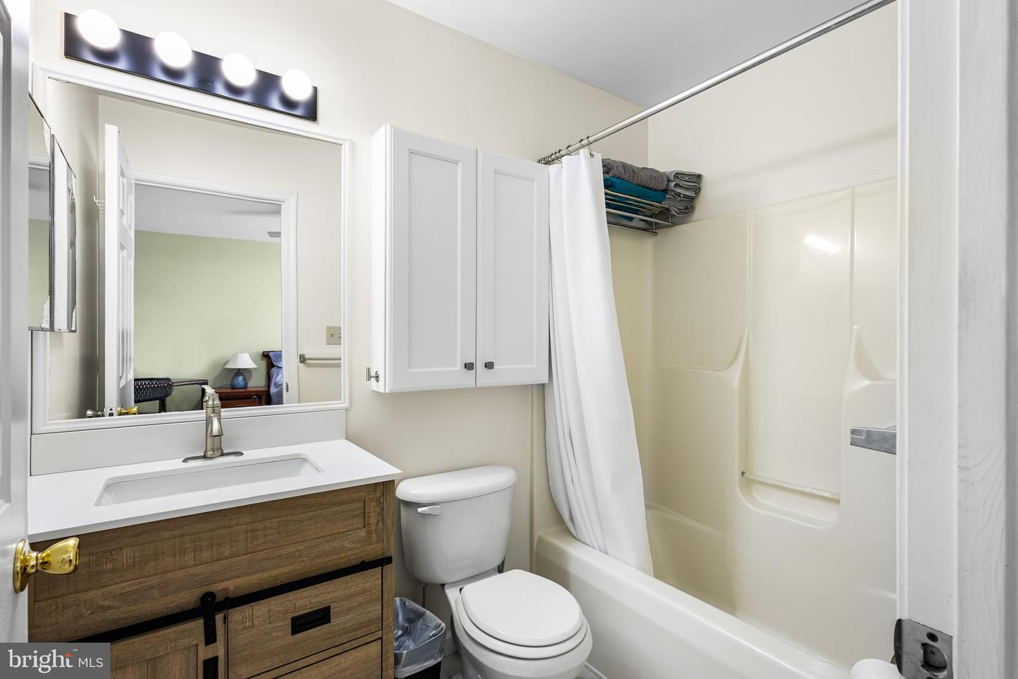 103 HIDDEN LAKE DR, MONTROSS, Virginia 22520, 3 Bedrooms Bedrooms, ,3 BathroomsBathrooms,Residential,For sale,103 HIDDEN LAKE DR,VAWE2010088 MLS # VAWE2010088