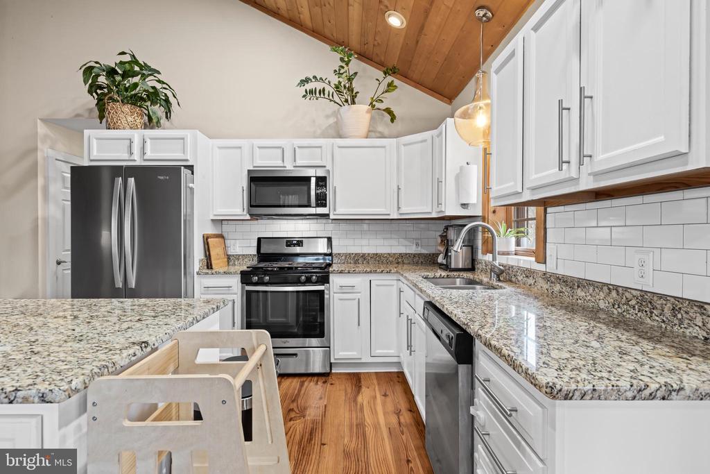 4112 JACKS SHOP RD, ROCHELLE, Virginia 22738, 3 Bedrooms Bedrooms, ,2 BathroomsBathrooms,Residential,4112 JACKS SHOP RD,VAMA2002618 MLS # VAMA2002618