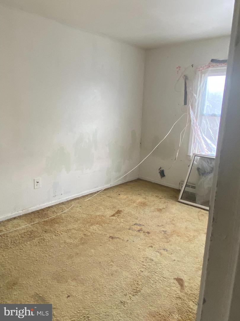 501 TAVENNER CT, STERLING, Virginia 20164, 4 Bedrooms Bedrooms, ,2 BathroomsBathrooms,Residential,For sale,501 TAVENNER CT,VALO2112206 MLS # VALO2112206