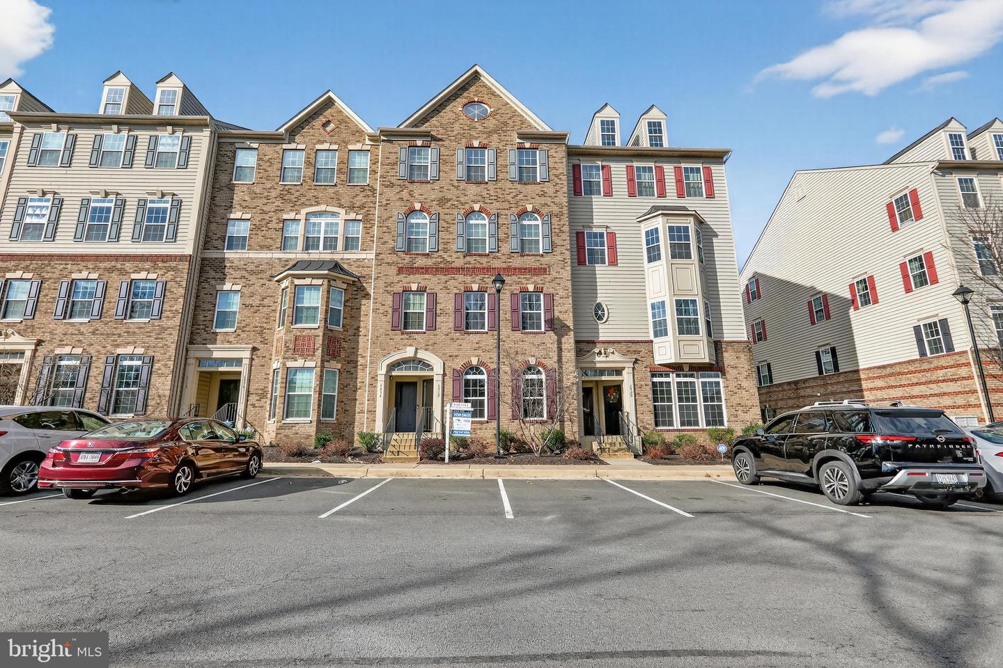 6932 KONA DR, GAINESVILLE, Virginia 20155, 3 Bedrooms Bedrooms, ,2 BathroomsBathrooms,Residential,For sale,6932 KONA DR,VAPW2109164 MLS # VAPW2109164