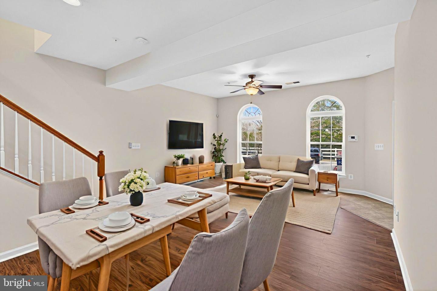 6932 KONA DR, GAINESVILLE, Virginia 20155, 3 Bedrooms Bedrooms, ,2 BathroomsBathrooms,Residential,For sale,6932 KONA DR,VAPW2109164 MLS # VAPW2109164