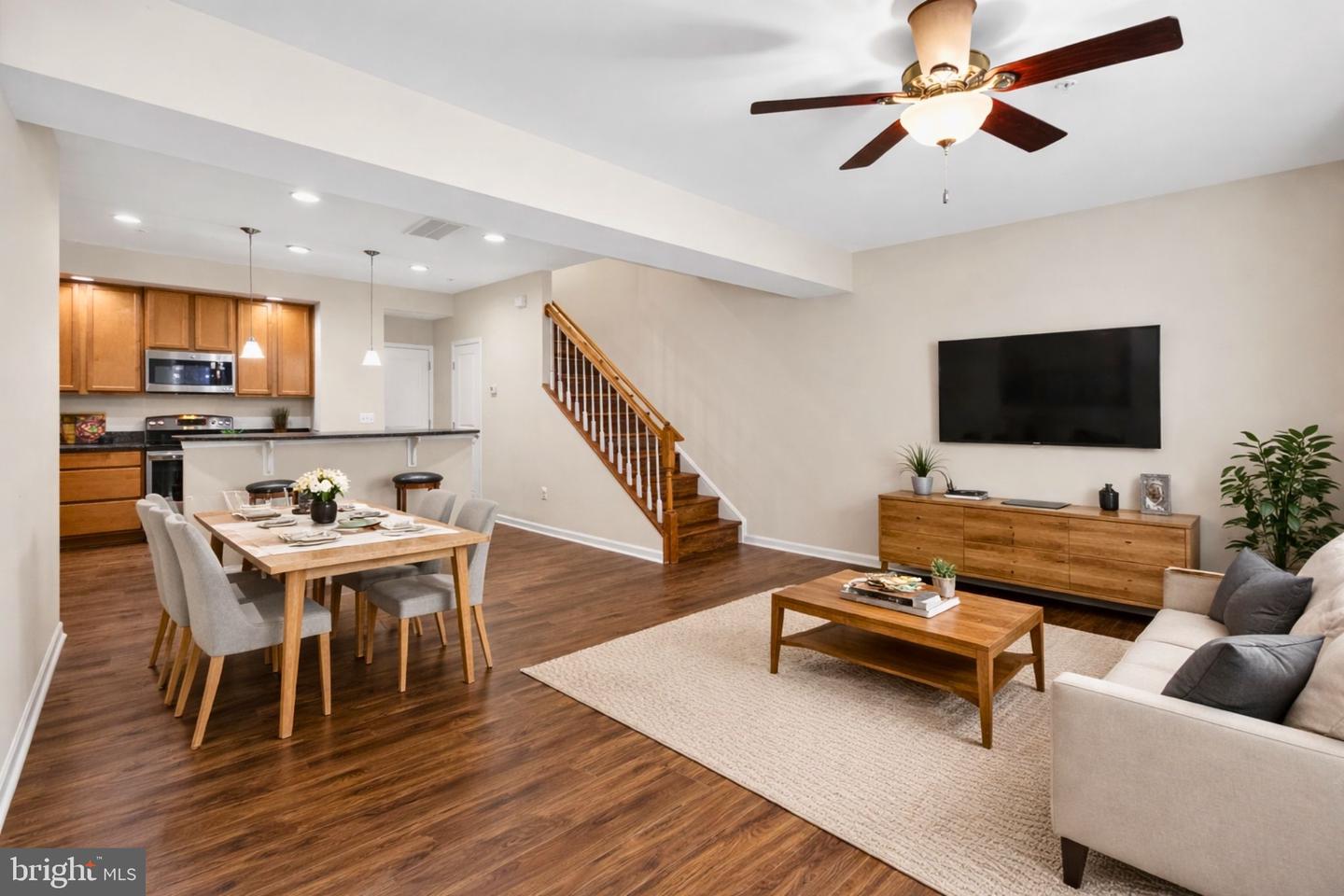 6932 KONA DR, GAINESVILLE, Virginia 20155, 3 Bedrooms Bedrooms, ,2 BathroomsBathrooms,Residential,For sale,6932 KONA DR,VAPW2109164 MLS # VAPW2109164