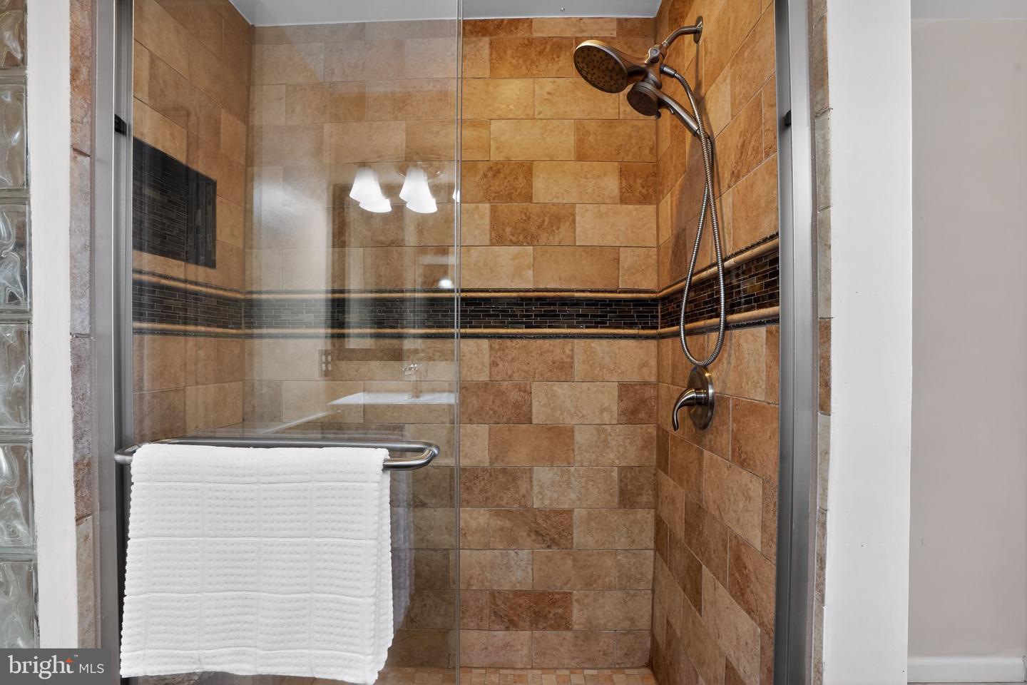 2502 18TH ST NE, WASHINGTON, District Of Columbia 20018, 3 Bedrooms Bedrooms, ,3 BathroomsBathrooms,Residential,For sale,2502 18TH ST NE,DCDC2235122 MLS # DCDC2235122