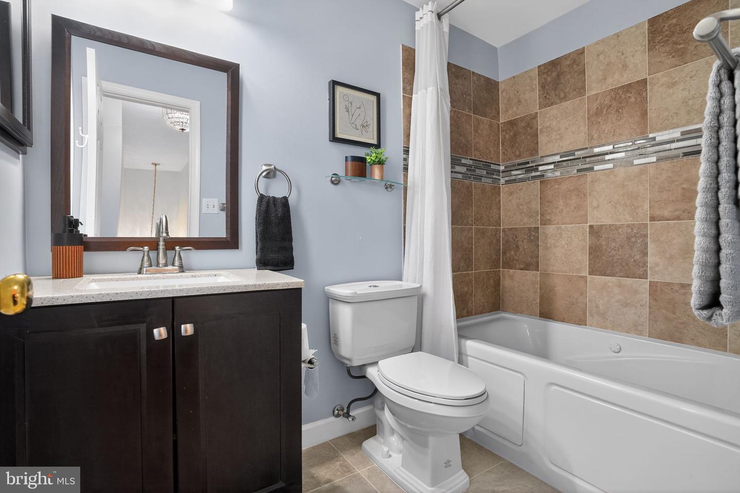 2502 18TH ST NE, WASHINGTON, District Of Columbia 20018, 3 Bedrooms Bedrooms, ,3 BathroomsBathrooms,Residential,For sale,2502 18TH ST NE,DCDC2235122 MLS # DCDC2235122