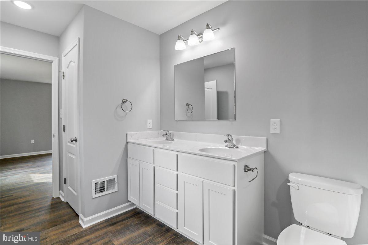 1200 OLD OAK LN, FRONT ROYAL, Virginia 22630, 3 Bedrooms Bedrooms, ,2 BathroomsBathrooms,Residential,For sale,1200 OLD OAK LN,VAWR2013024 MLS # VAWR2013024