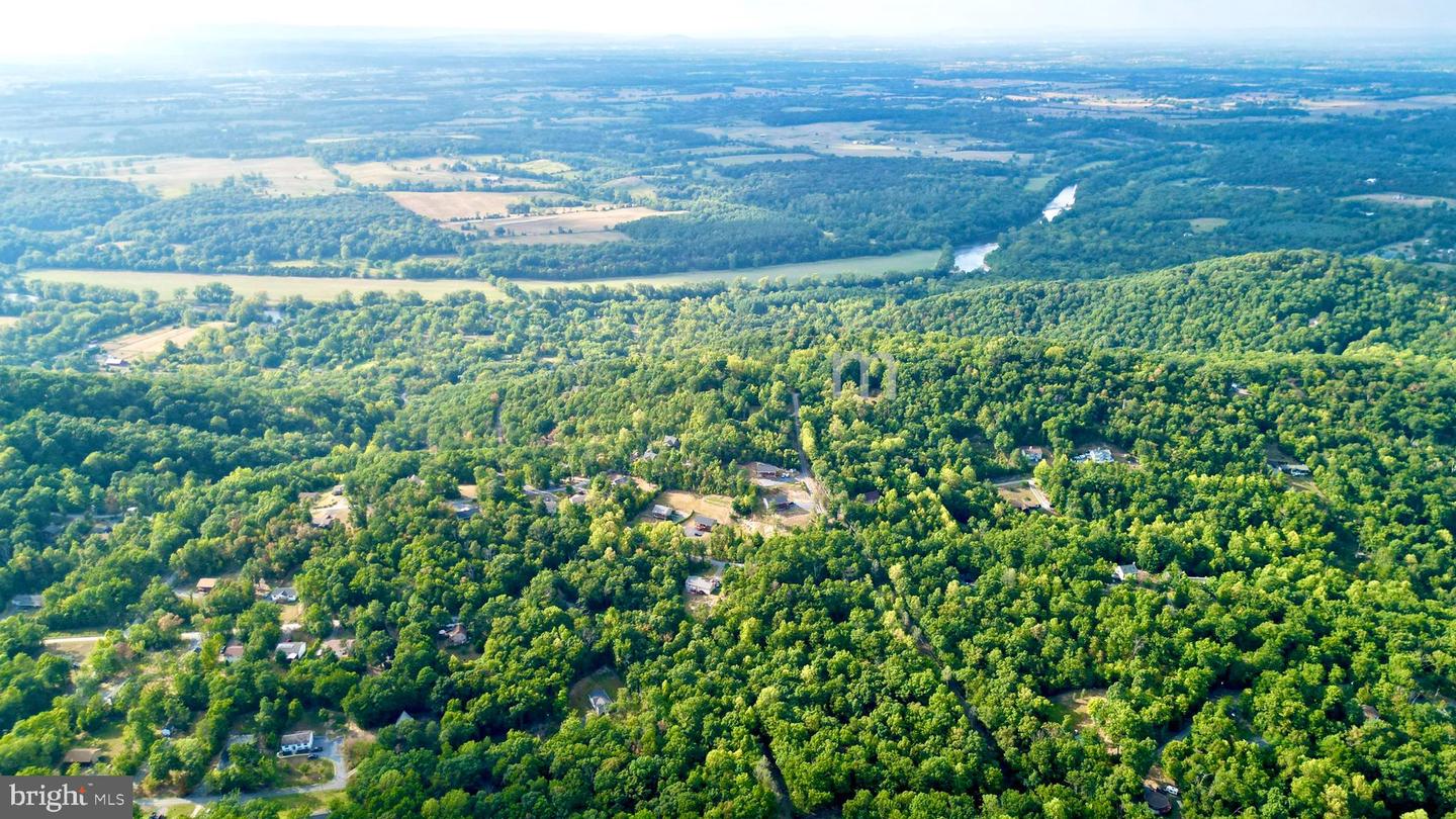 1200 OLD OAK LN, FRONT ROYAL, Virginia 22630, 3 Bedrooms Bedrooms, ,2 BathroomsBathrooms,Residential,For sale,1200 OLD OAK LN,VAWR2013024 MLS # VAWR2013024