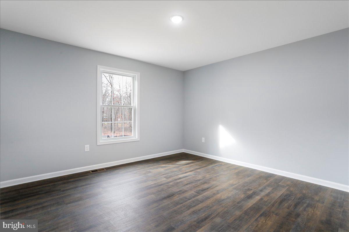 1200 OLD OAK LN, FRONT ROYAL, Virginia 22630, 3 Bedrooms Bedrooms, ,2 BathroomsBathrooms,Residential,For sale,1200 OLD OAK LN,VAWR2013024 MLS # VAWR2013024