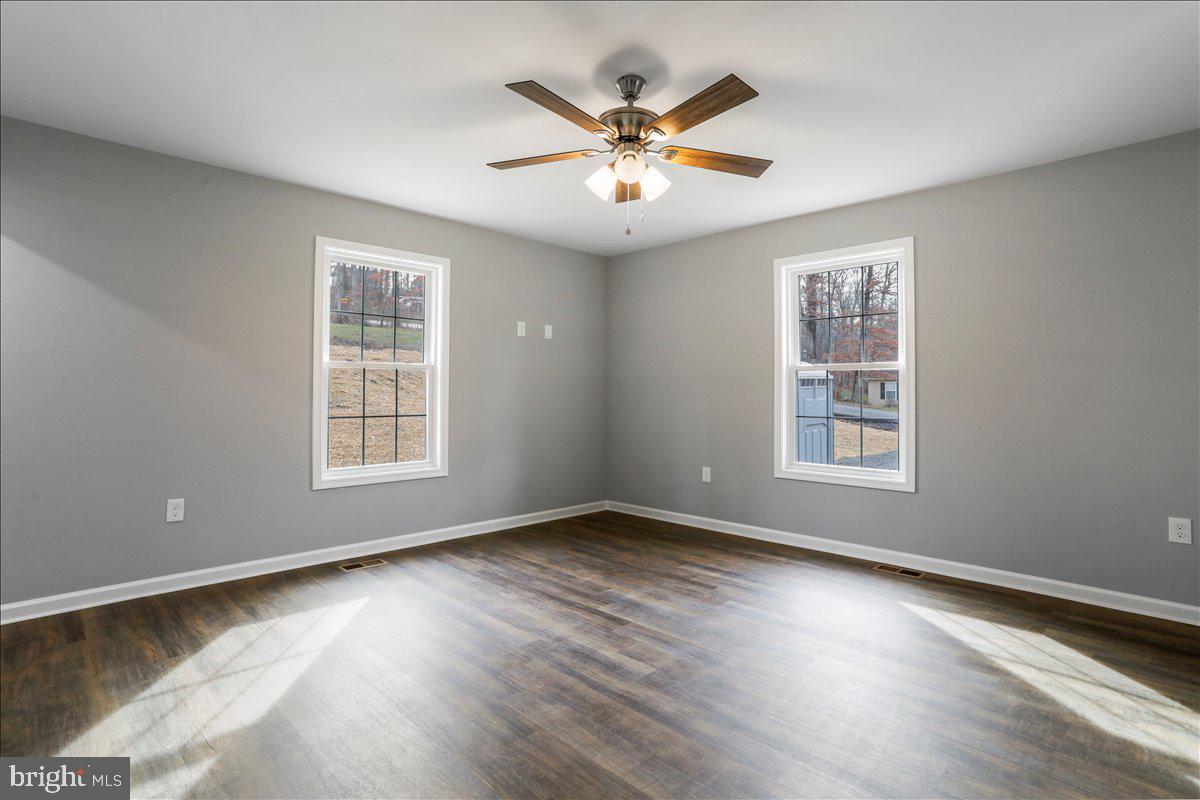 1200 OLD OAK LN, FRONT ROYAL, Virginia 22630, 3 Bedrooms Bedrooms, ,2 BathroomsBathrooms,Residential,For sale,1200 OLD OAK LN,VAWR2013024 MLS # VAWR2013024