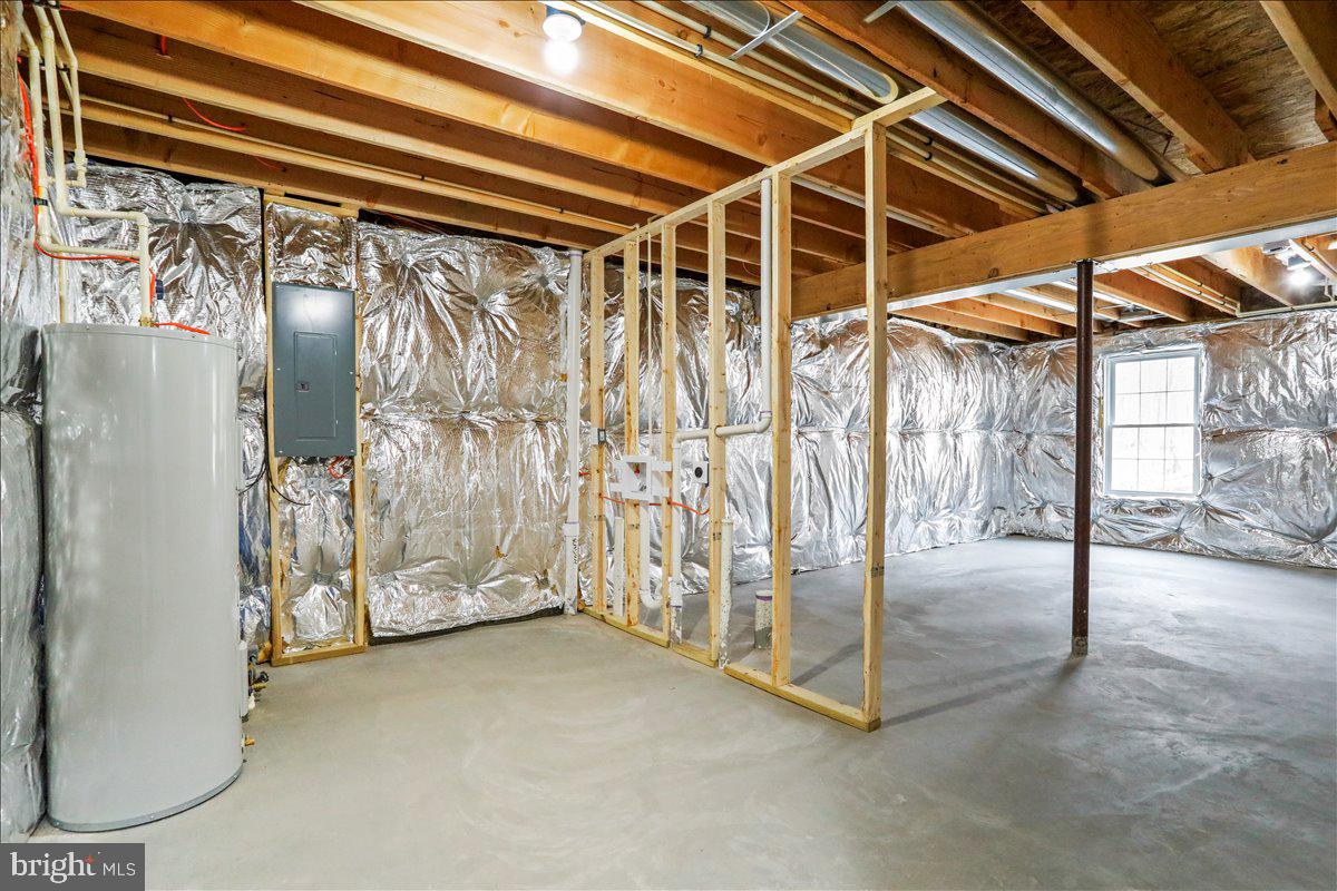 1200 OLD OAK LN, FRONT ROYAL, Virginia 22630, 3 Bedrooms Bedrooms, ,2 BathroomsBathrooms,Residential,For sale,1200 OLD OAK LN,VAWR2013024 MLS # VAWR2013024