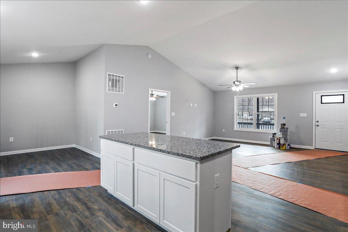 1200 OLD OAK LN, FRONT ROYAL, Virginia 22630, 3 Bedrooms Bedrooms, ,2 BathroomsBathrooms,Residential,For sale,1200 OLD OAK LN,VAWR2013024 MLS # VAWR2013024