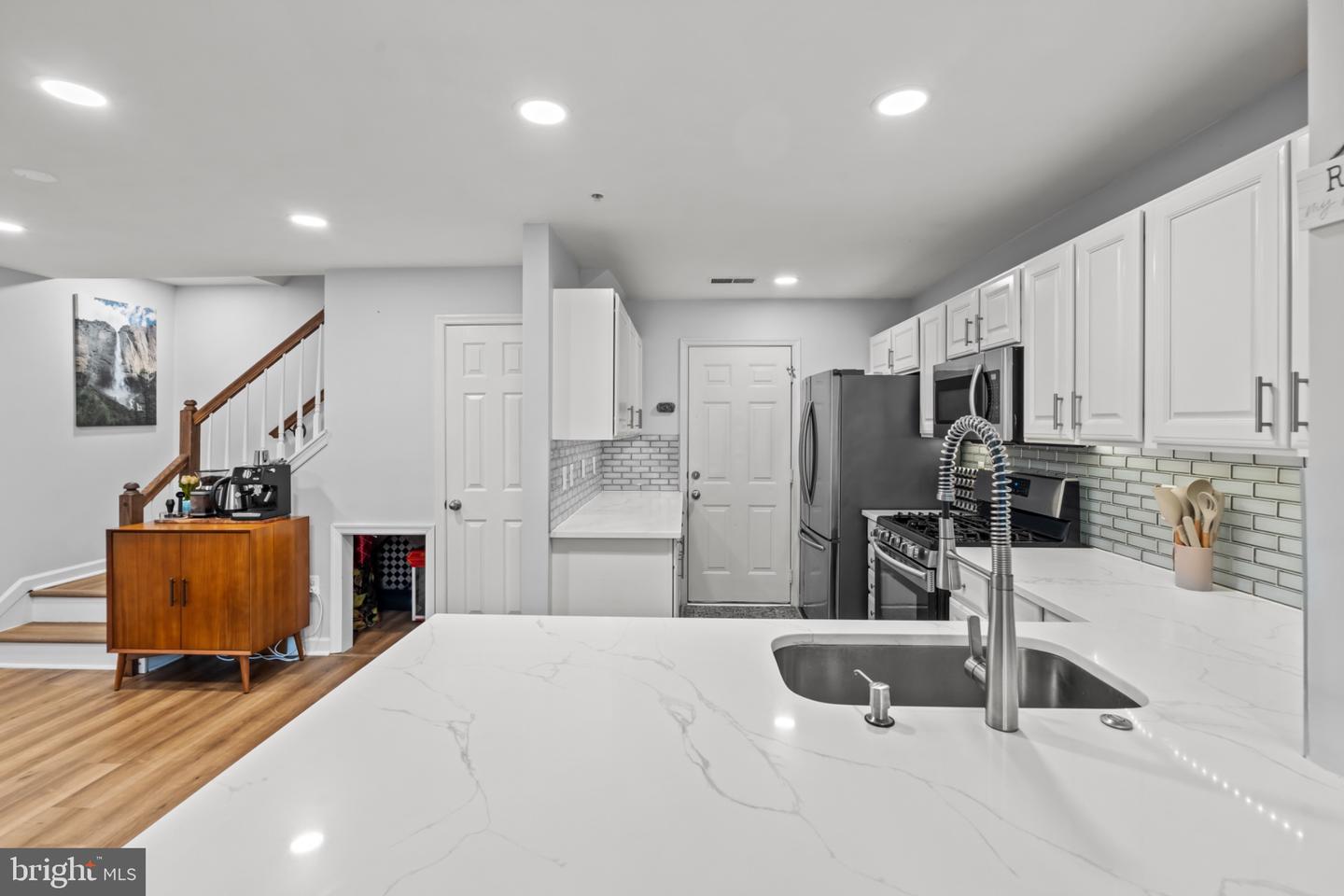 4920 BARBOUR DR #A, ALEXANDRIA, Virginia 22304, 2 Bedrooms Bedrooms, 9 Rooms Rooms,2 BathroomsBathrooms,Residential,For sale,4920 BARBOUR DR #A,VAAX2052942 MLS # VAAX2052942