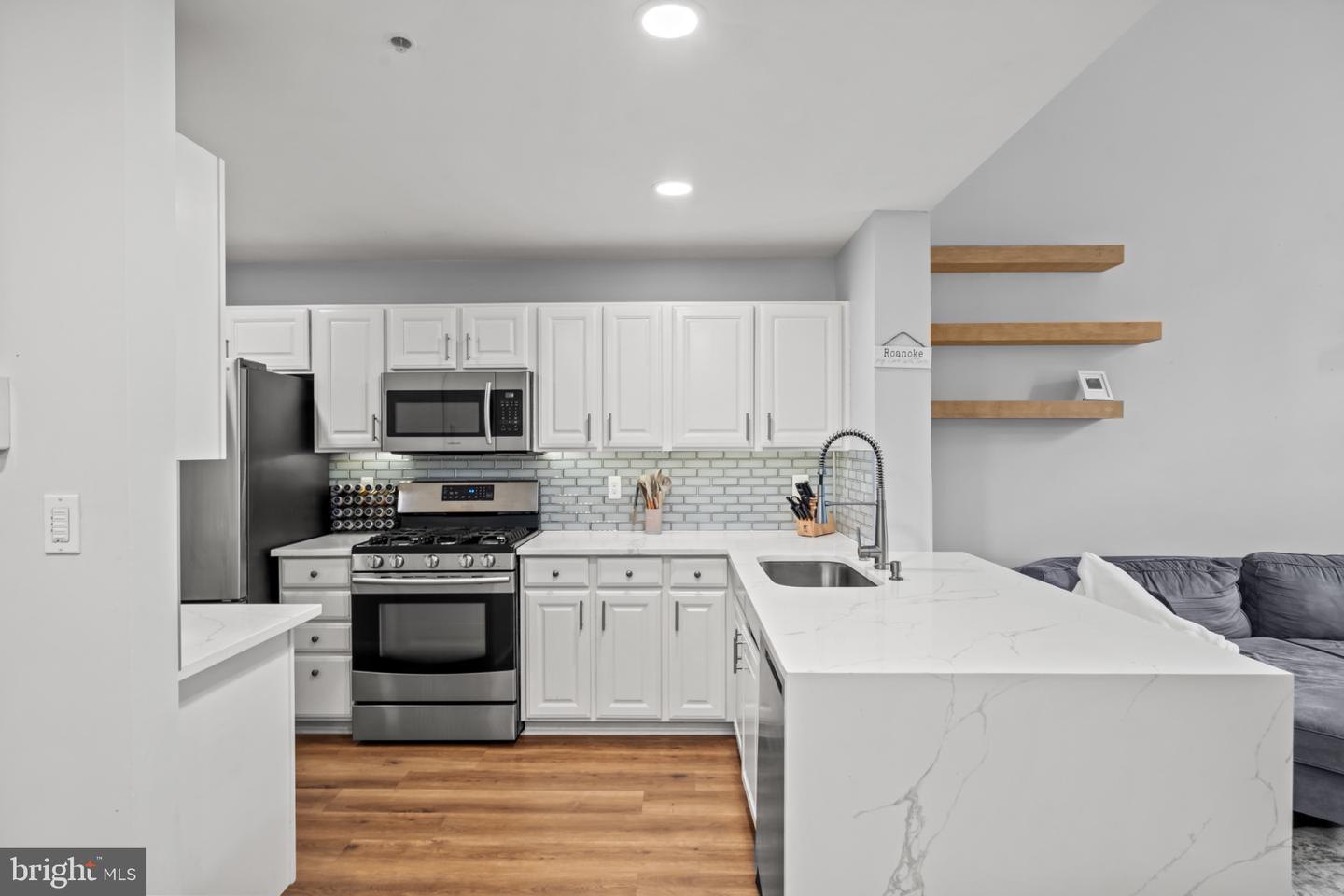 4920 BARBOUR DR #A, ALEXANDRIA, Virginia 22304, 2 Bedrooms Bedrooms, 9 Rooms Rooms,2 BathroomsBathrooms,Residential,For sale,4920 BARBOUR DR #A,VAAX2052942 MLS # VAAX2052942