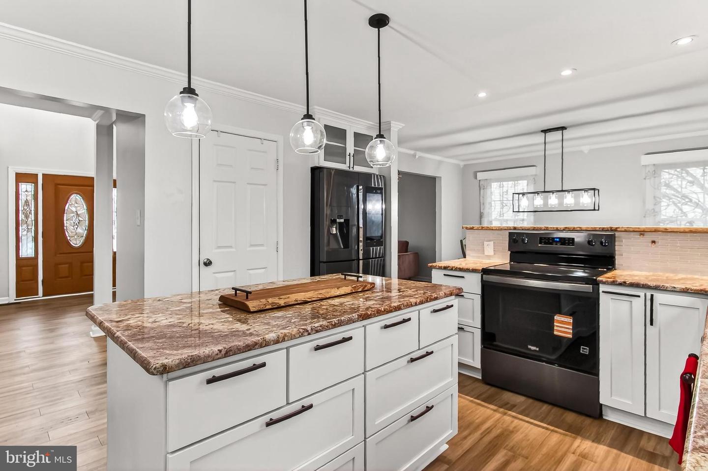 10416 MONTEROSA PL, MANASSAS, Virginia 20110, 4 Bedrooms Bedrooms, ,3 BathroomsBathrooms,Residential,For sale,10416 MONTEROSA PL,VAPW2110178 MLS # VAPW2110178