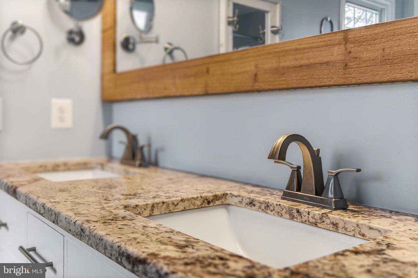 10416 MONTEROSA PL, MANASSAS, Virginia 20110, 4 Bedrooms Bedrooms, ,3 BathroomsBathrooms,Residential,For sale,10416 MONTEROSA PL,VAPW2110178 MLS # VAPW2110178