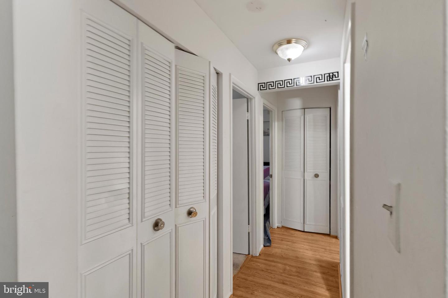 3362 WOODBURN RD #13, ANNANDALE, Virginia 22003, 3 Bedrooms Bedrooms, ,2 BathroomsBathrooms,Residential,For sale,3362 WOODBURN RD #13,VAFX2285204 MLS # VAFX2285204