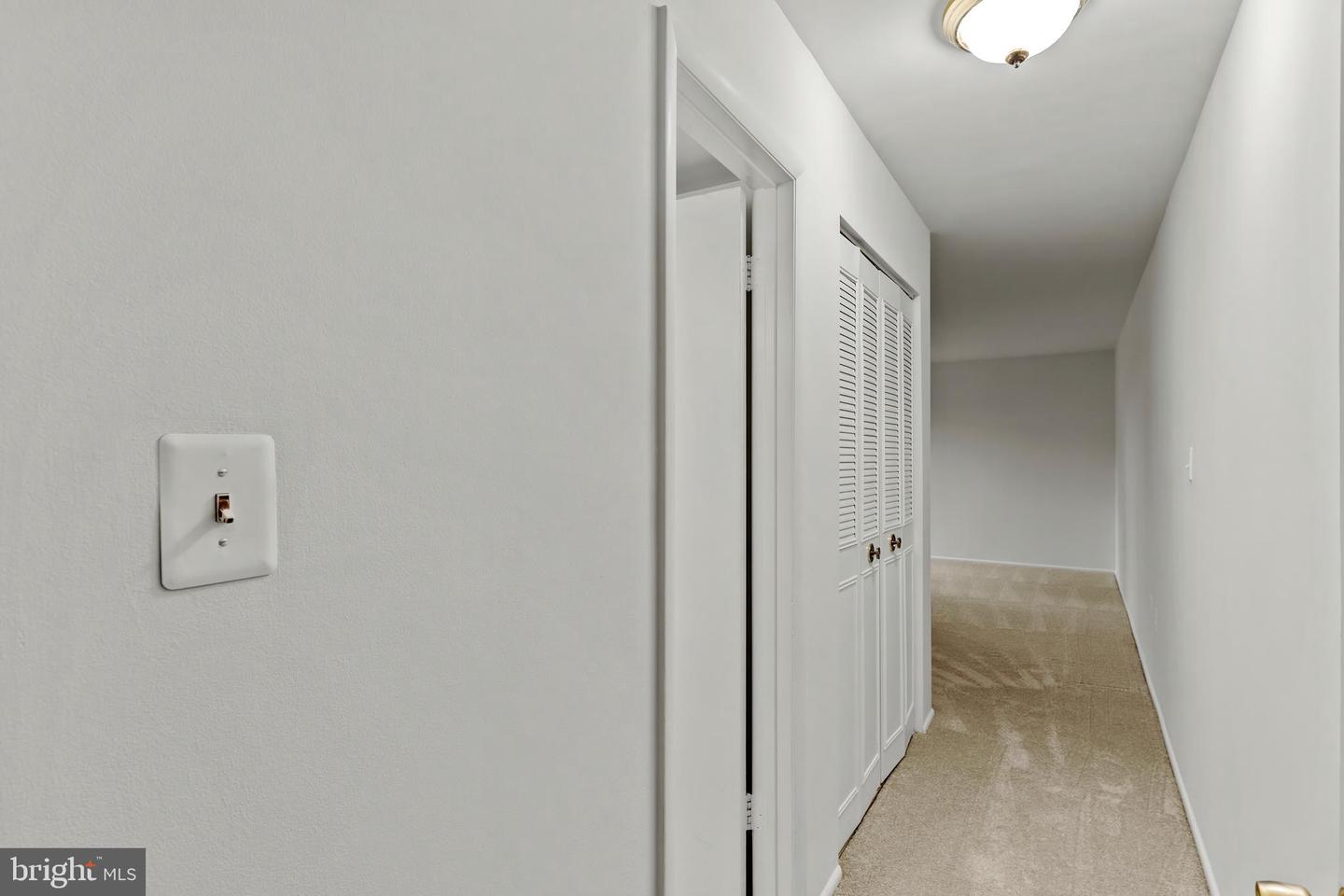 3362 WOODBURN RD #13, ANNANDALE, Virginia 22003, 3 Bedrooms Bedrooms, ,2 BathroomsBathrooms,Residential,For sale,3362 WOODBURN RD #13,VAFX2285204 MLS # VAFX2285204