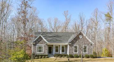 8005 ASHFORD DR, FREDERICKSBURG, Virginia 22407, 4 Bedrooms Bedrooms, 10 Rooms Rooms,3 BathroomsBathrooms,Residential,For sale,8005 ASHFORD DR,VASP2038546 MLS # VASP2038546