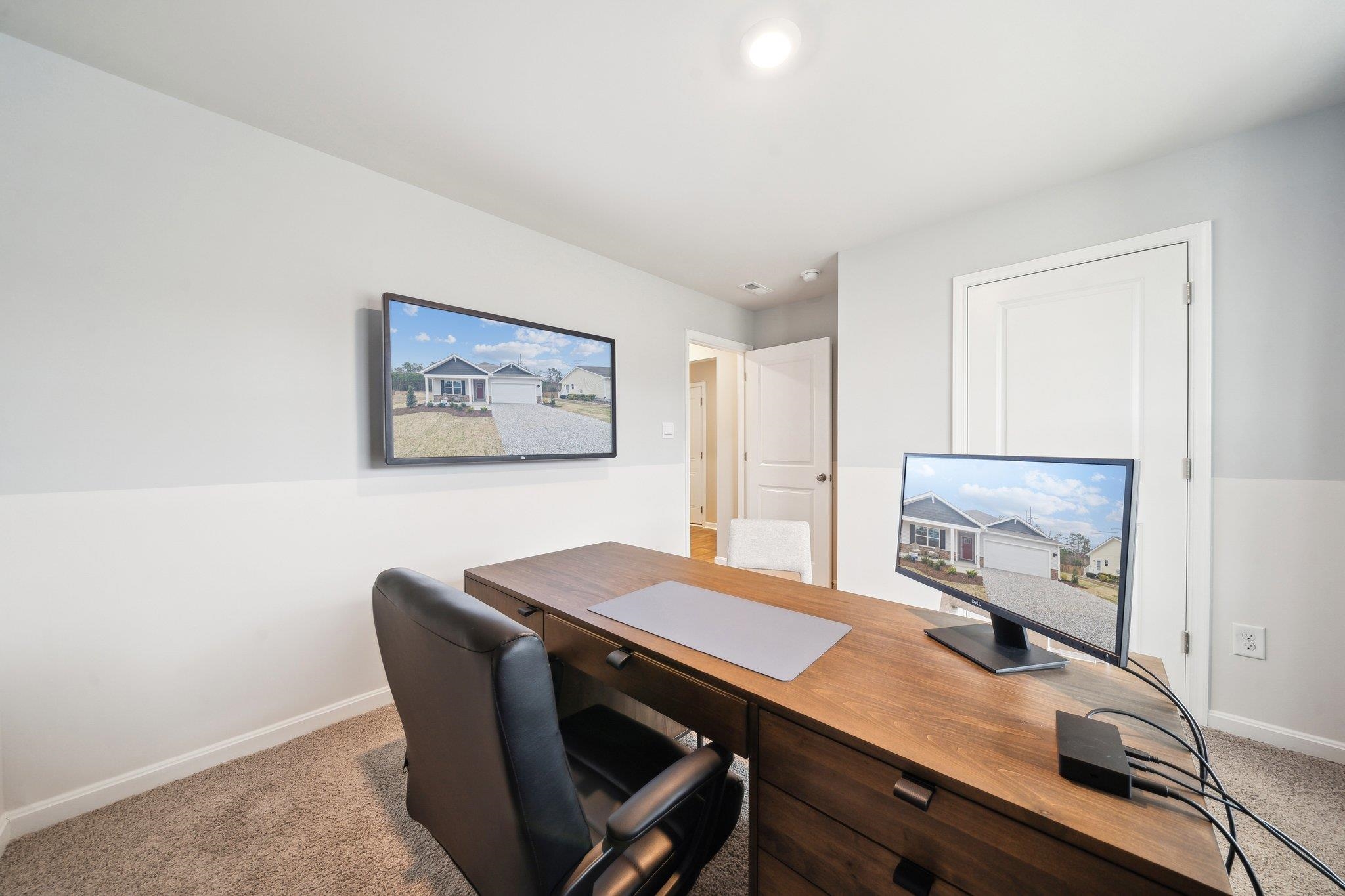 541 SUMMERCREST AVE, WAYNESBORO, Virginia 22980, 4 Bedrooms Bedrooms, ,2 BathroomsBathrooms,Residential,541 SUMMERCREST AVE,673732 MLS # 673732