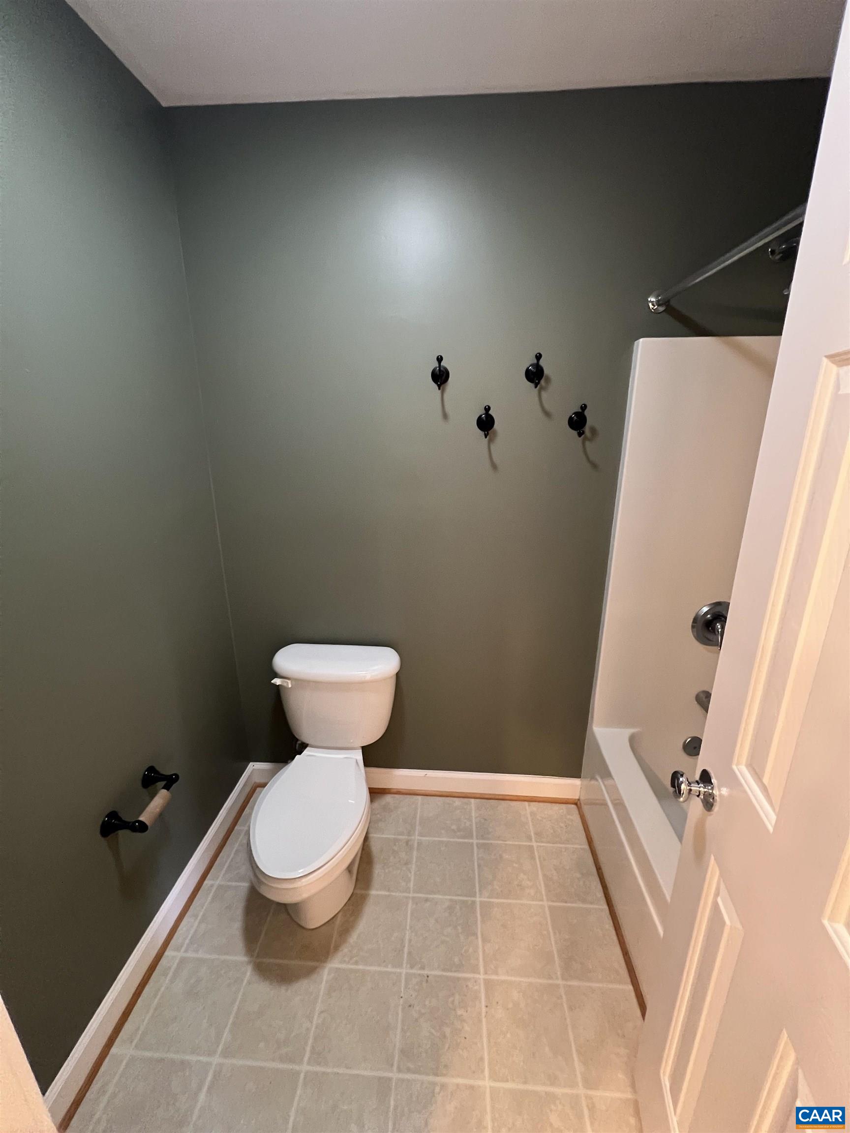 534 SUMMERFORD LN, CROZET, Virginia 22932, 2 Bedrooms Bedrooms, ,2 BathroomsBathrooms,Residential,534 SUMMERFORD LN,673736 MLS # 673736