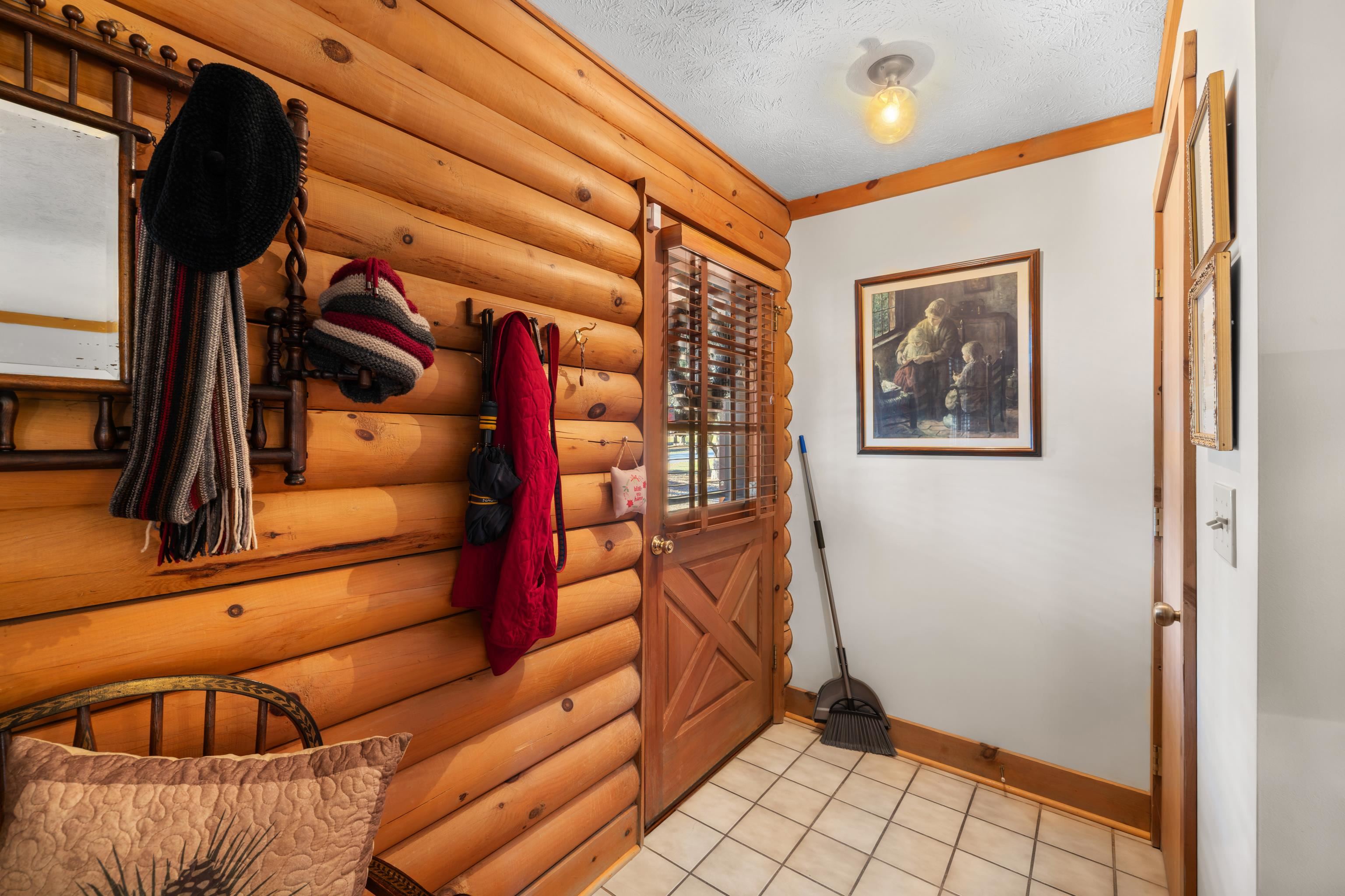 185 FORT RD, MCGAHEYSVILLE, Virginia 22840, 3 Bedrooms Bedrooms, ,2 BathroomsBathrooms,Residential,185 FORT RD,673737 MLS # 673737