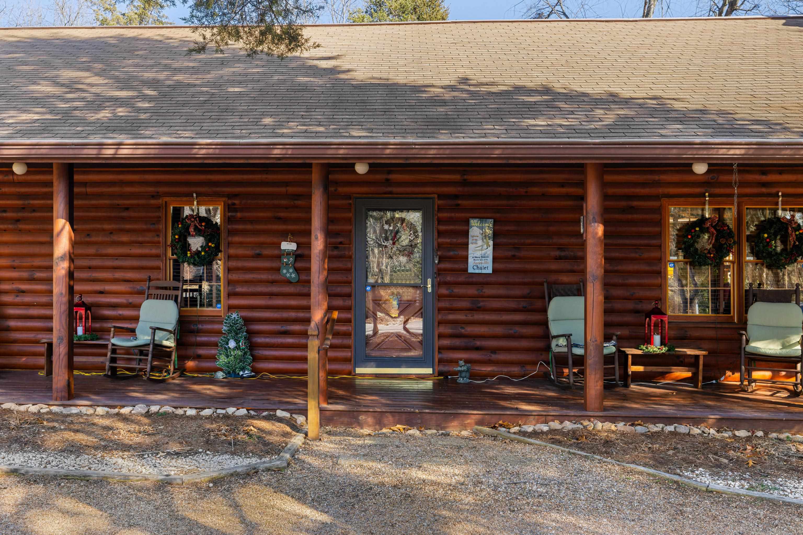 185 FORT RD, MCGAHEYSVILLE, Virginia 22840, 3 Bedrooms Bedrooms, ,2 BathroomsBathrooms,Residential,185 FORT RD,673737 MLS # 673737