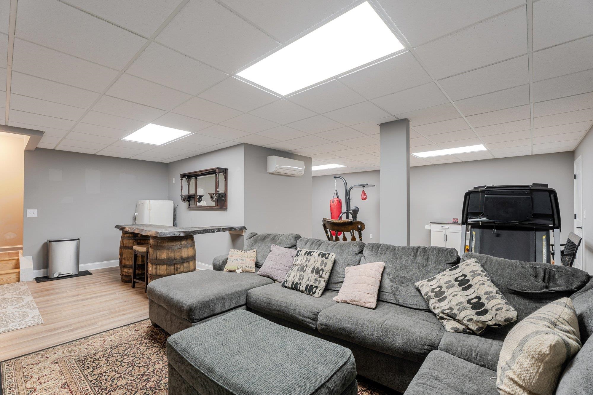 401 W C ST, ELKTON, Virginia 22827, 3 Bedrooms Bedrooms, ,2 BathroomsBathrooms,Residential,401 W C ST,673738 MLS # 673738