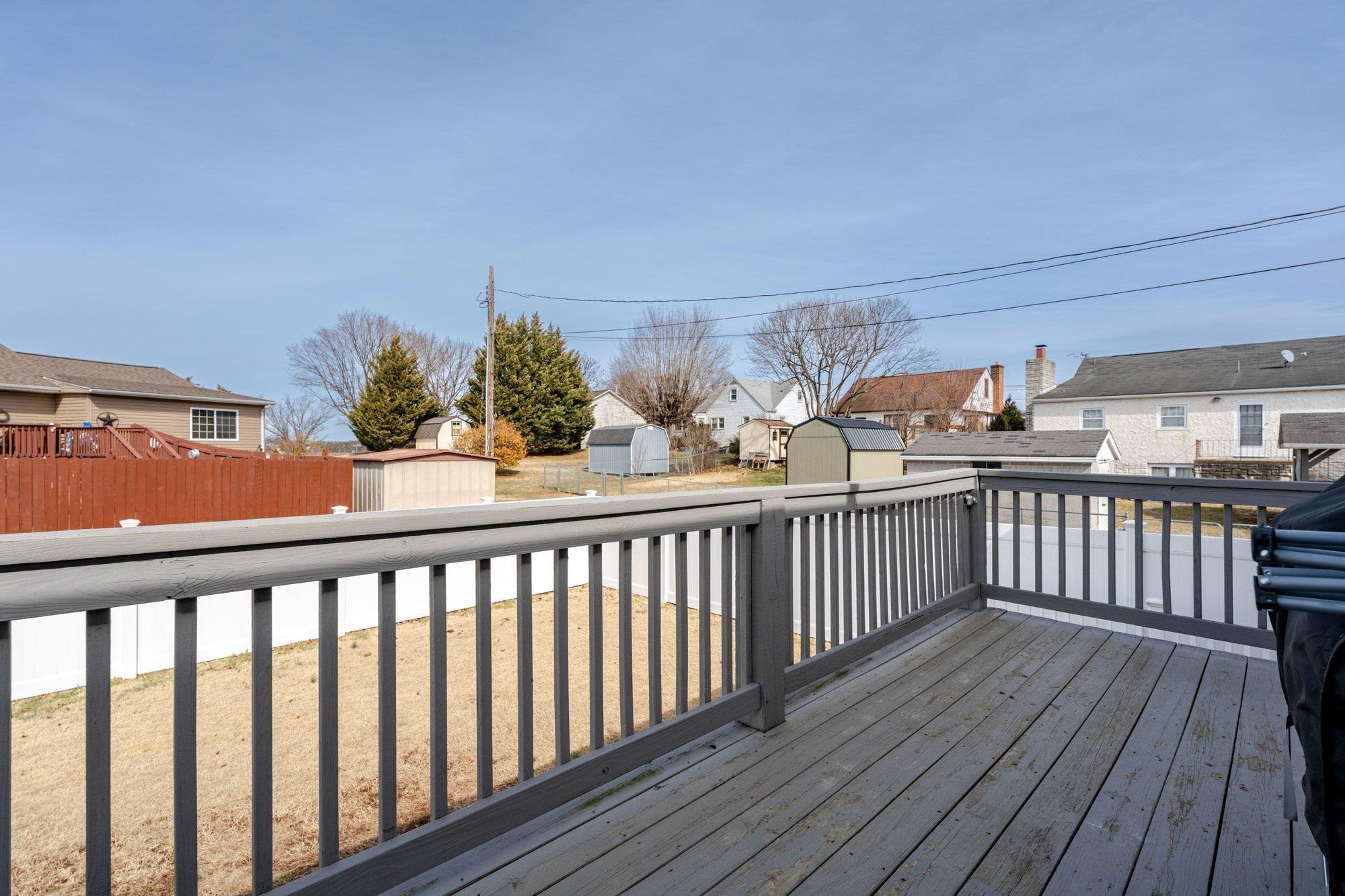 401 W C ST, ELKTON, Virginia 22827, 3 Bedrooms Bedrooms, ,2 BathroomsBathrooms,Residential,401 W C ST,673738 MLS # 673738