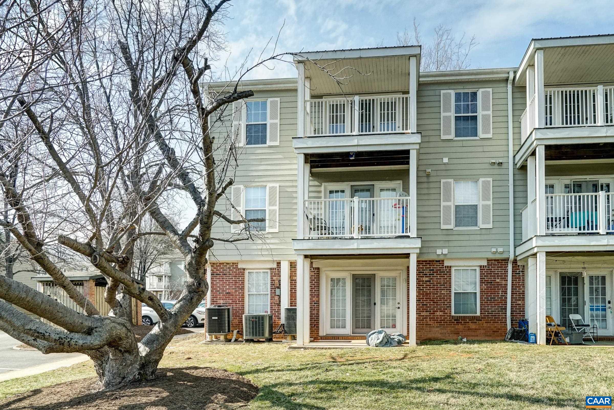 1252 VILLA LN, CHARLOTTESVILLE, Virginia 22903, 2 Bedrooms Bedrooms, ,2 BathroomsBathrooms,Residential,1252 VILLA LN,673739 MLS # 673739