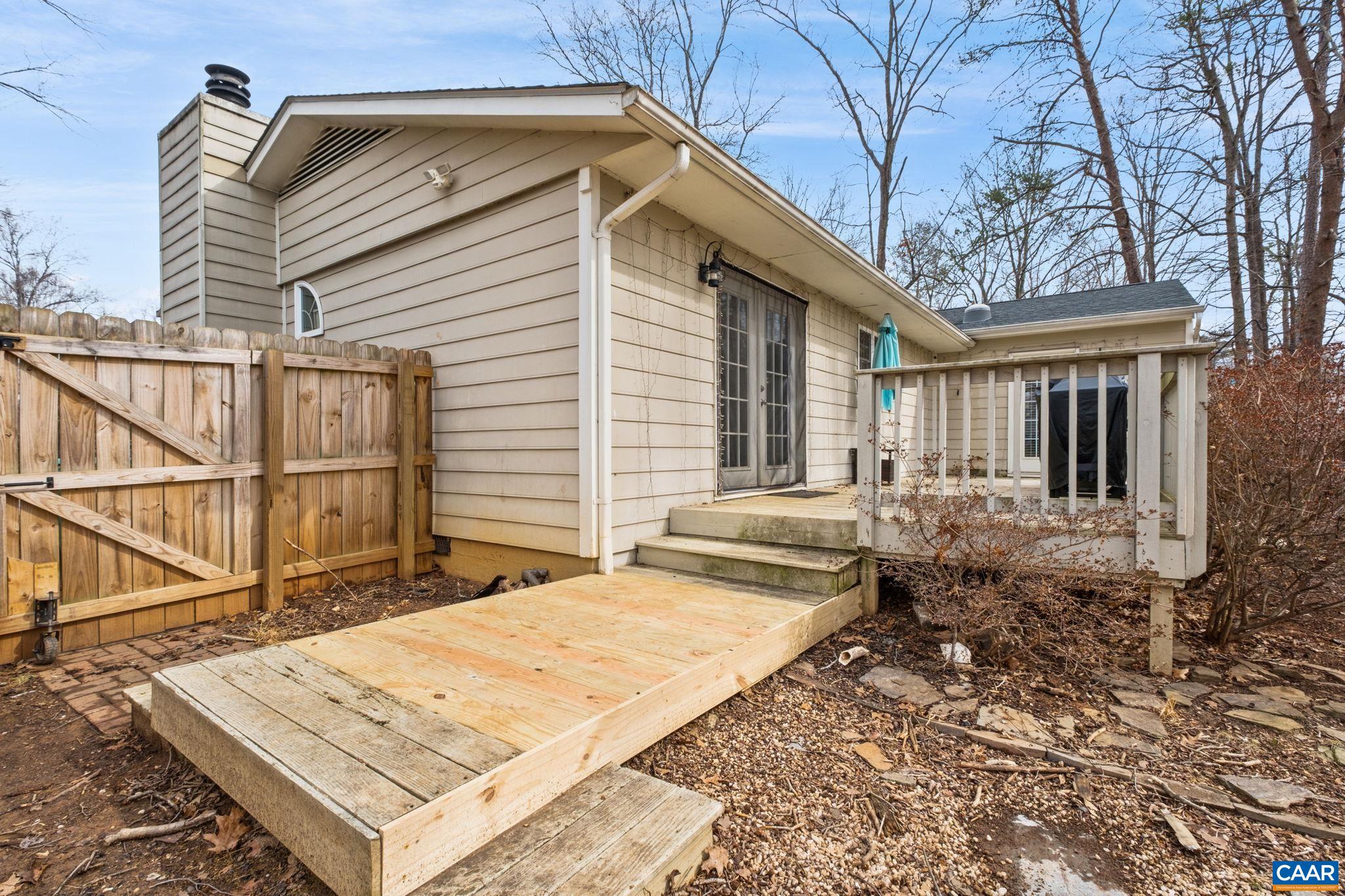 1635 POES LN, CHARLOTTESVILLE, Virginia 22911, 3 Bedrooms Bedrooms, ,2 BathroomsBathrooms,Residential,1635 POES LN,673740 MLS # 673740