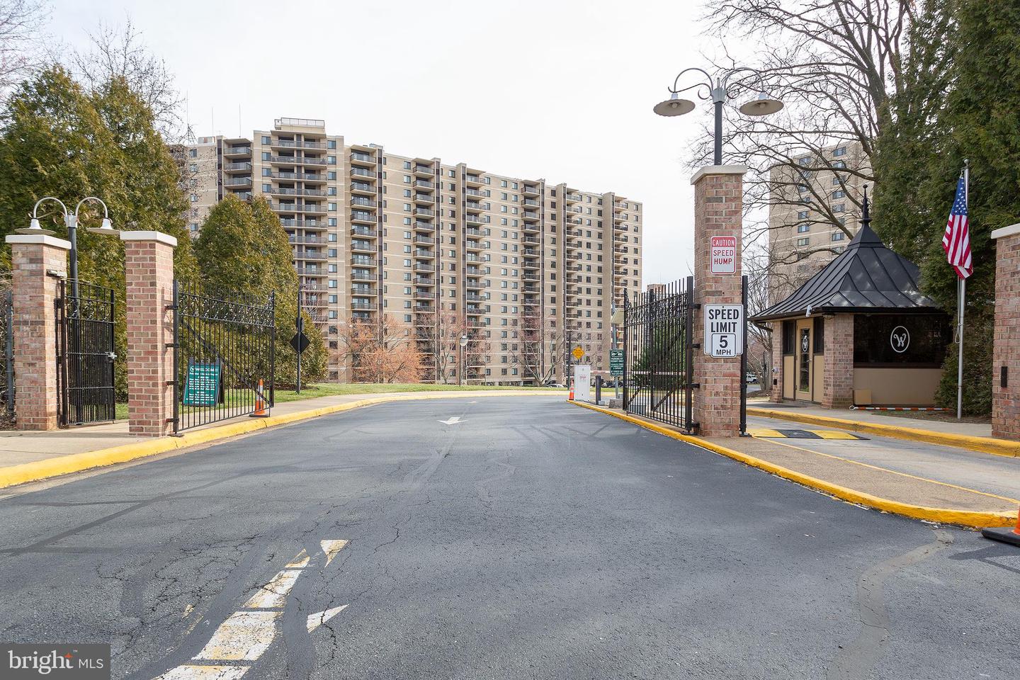 307 YOAKUM PKWY #802, ALEXANDRIA, Virginia 22304, 1 Bedroom Bedrooms, ,1 BathroomBathrooms,Residential,For sale,307 YOAKUM PKWY #802,VAAX2053356 MLS # VAAX2053356