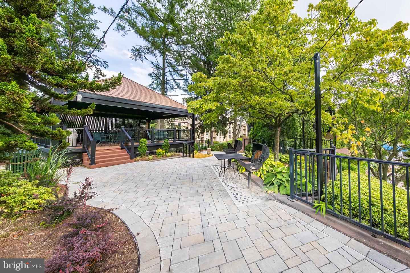 307 YOAKUM PKWY #802, ALEXANDRIA, Virginia 22304, 1 Bedroom Bedrooms, ,1 BathroomBathrooms,Residential,For sale,307 YOAKUM PKWY #802,VAAX2053356 MLS # VAAX2053356