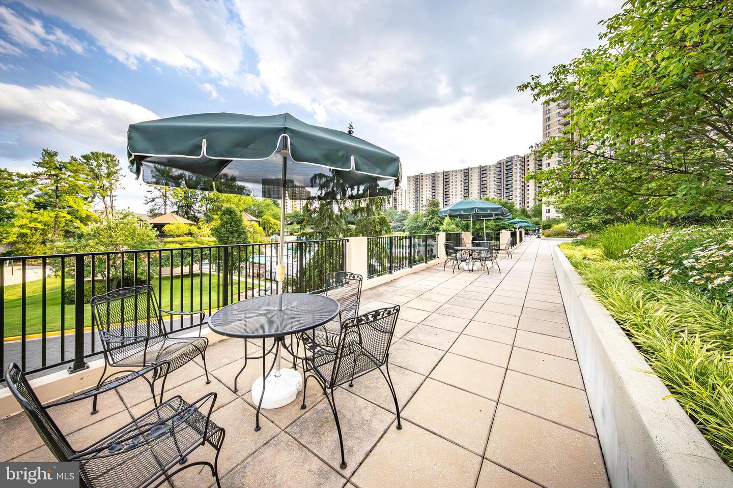 307 YOAKUM PKWY #802, ALEXANDRIA, Virginia 22304, 1 Bedroom Bedrooms, ,1 BathroomBathrooms,Residential,For sale,307 YOAKUM PKWY #802,VAAX2053356 MLS # VAAX2053356