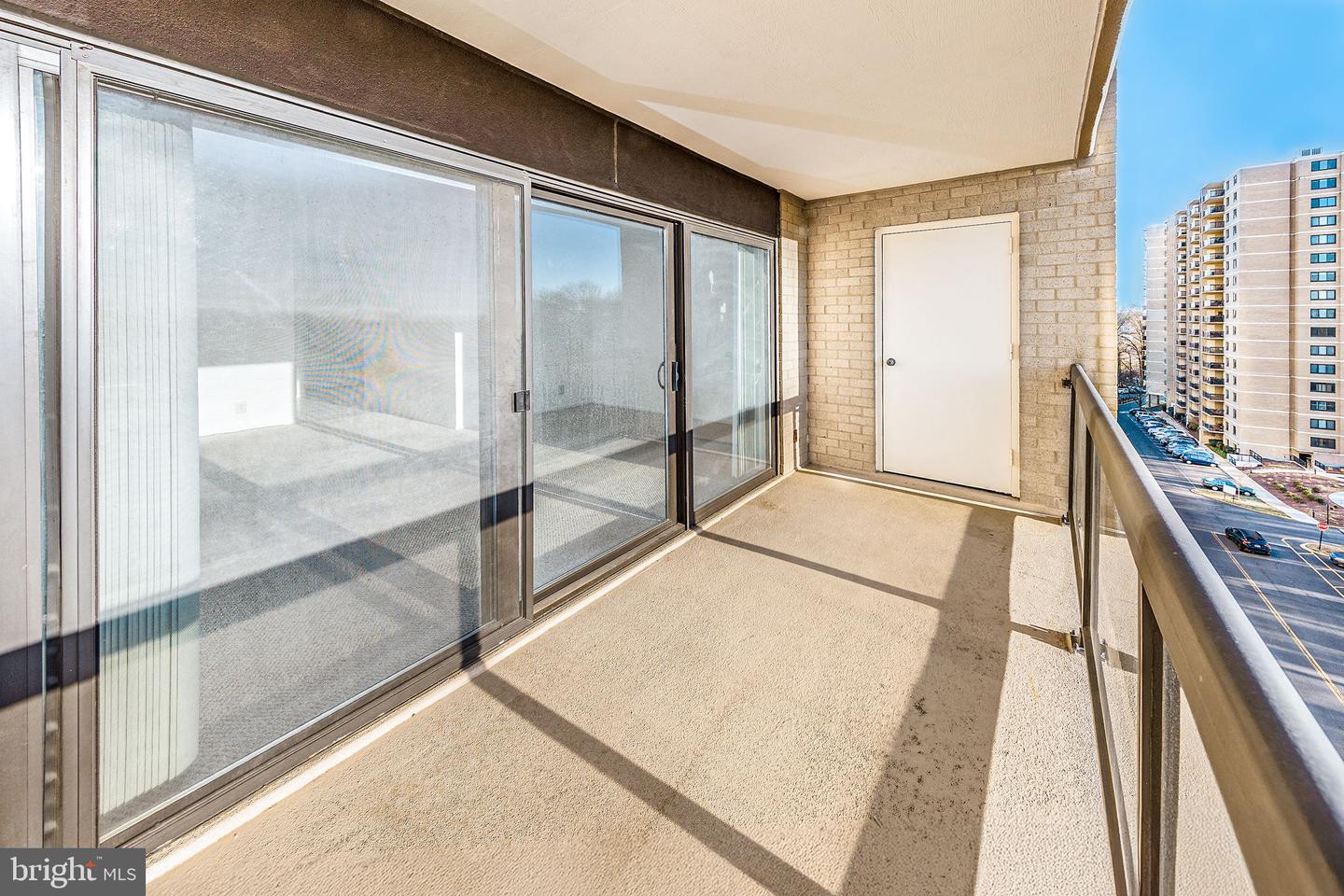 307 YOAKUM PKWY #802, ALEXANDRIA, Virginia 22304, 1 Bedroom Bedrooms, ,1 BathroomBathrooms,Residential,For sale,307 YOAKUM PKWY #802,VAAX2053356 MLS # VAAX2053356