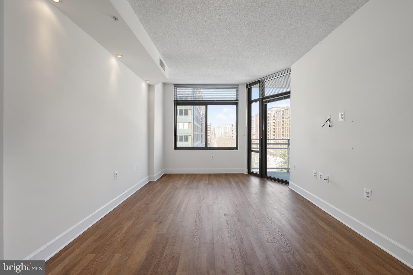 3600 S GLEBE RD #516W, ARLINGTON, Virginia 22202, 1 Bedroom Bedrooms, 4 Rooms Rooms,1 BathroomBathrooms,Residential,For sale,3600 S GLEBE RD #516W,VAAR2067940 MLS # VAAR2067940