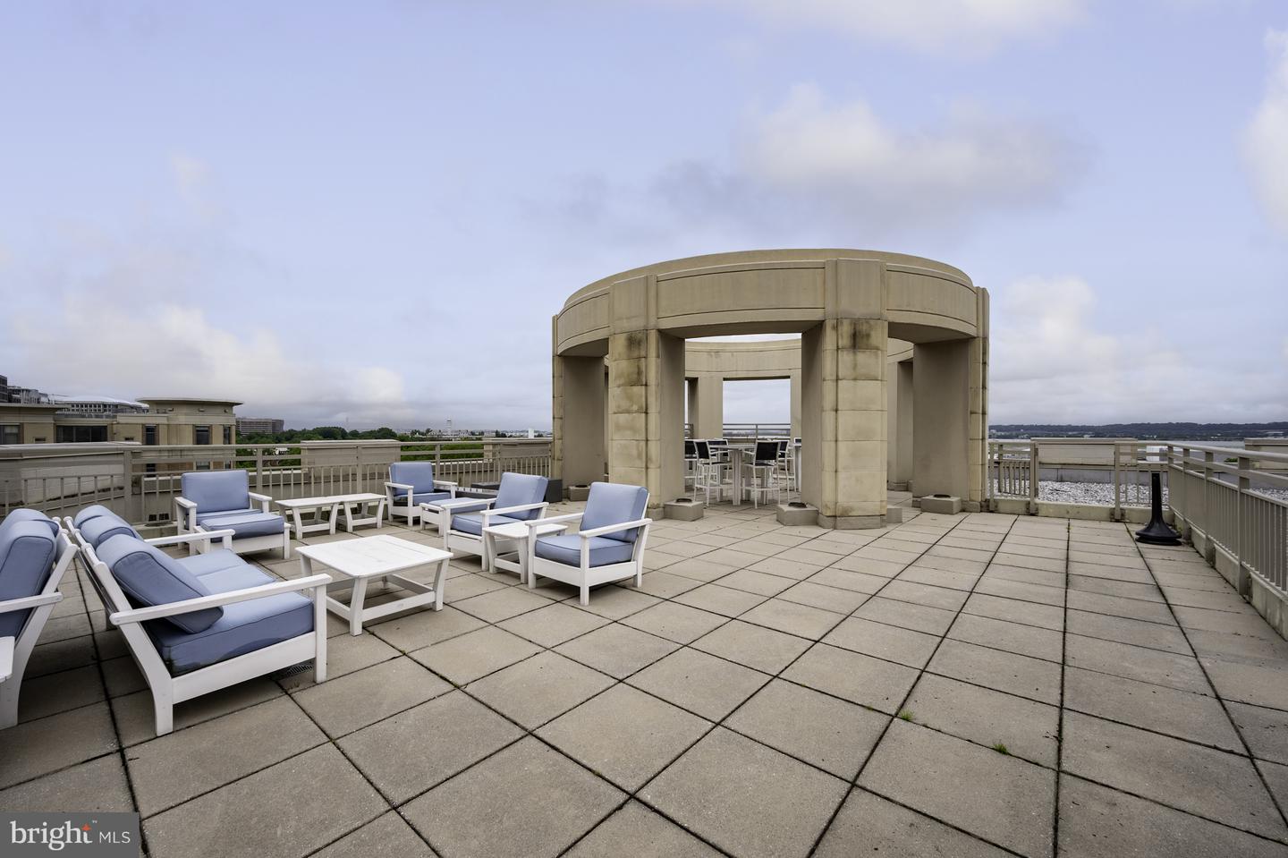 3600 S GLEBE RD #516W, ARLINGTON, Virginia 22202, 1 Bedroom Bedrooms, 4 Rooms Rooms,1 BathroomBathrooms,Residential,For sale,3600 S GLEBE RD #516W,VAAR2067940 MLS # VAAR2067940