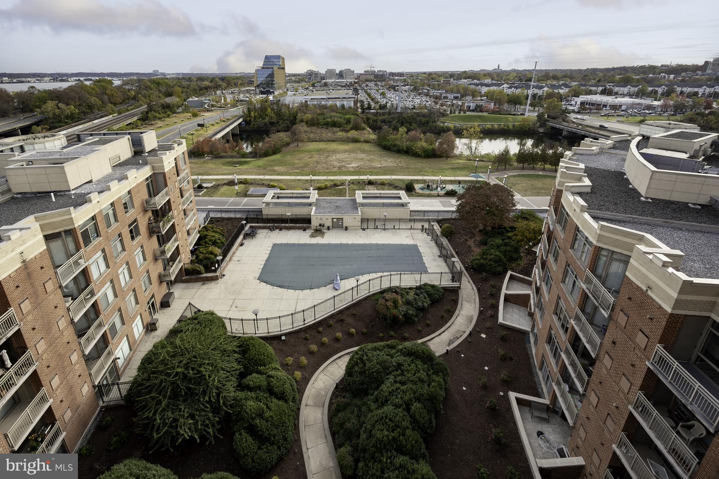 3600 S GLEBE RD #516W, ARLINGTON, Virginia 22202, 1 Bedroom Bedrooms, 4 Rooms Rooms,1 BathroomBathrooms,Residential,For sale,3600 S GLEBE RD #516W,VAAR2067940 MLS # VAAR2067940