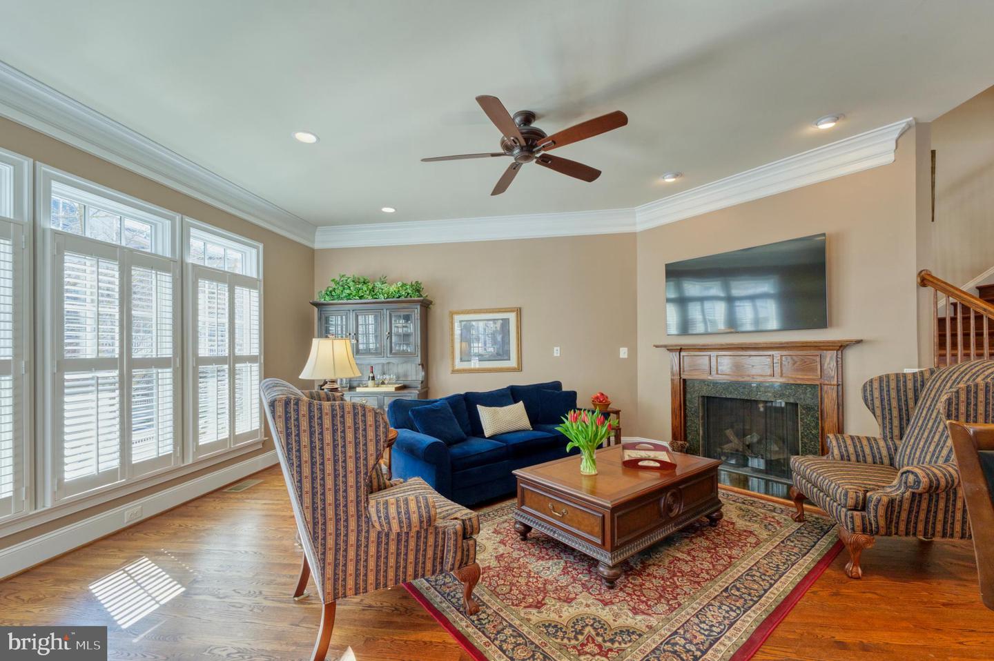 6739 DARRELLS GRANT PL, FALLS CHURCH, Virginia 22043, 3 Bedrooms Bedrooms, ,3 BathroomsBathrooms,Residential,For sale,6739 DARRELLS GRANT PL,VAFX2286716 MLS # VAFX2286716