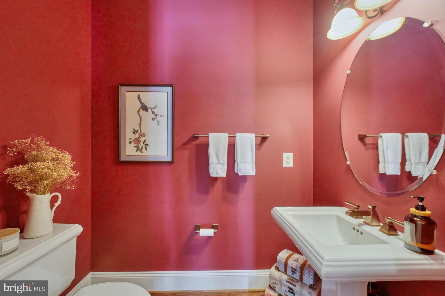 6739 DARRELLS GRANT PL, FALLS CHURCH, Virginia 22043, 3 Bedrooms Bedrooms, ,3 BathroomsBathrooms,Residential,For sale,6739 DARRELLS GRANT PL,VAFX2286716 MLS # VAFX2286716